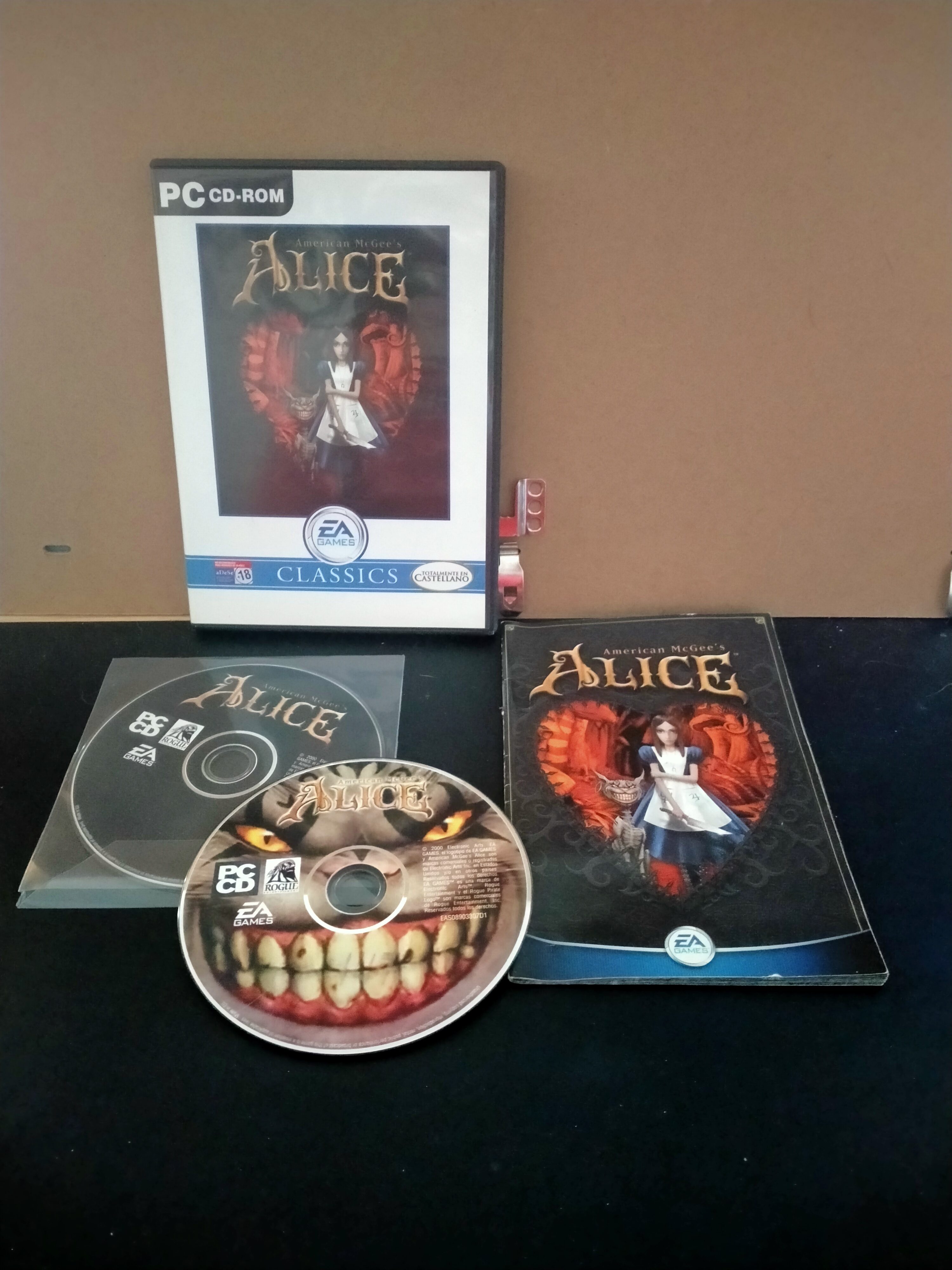 Edición física de American McGee's Alice