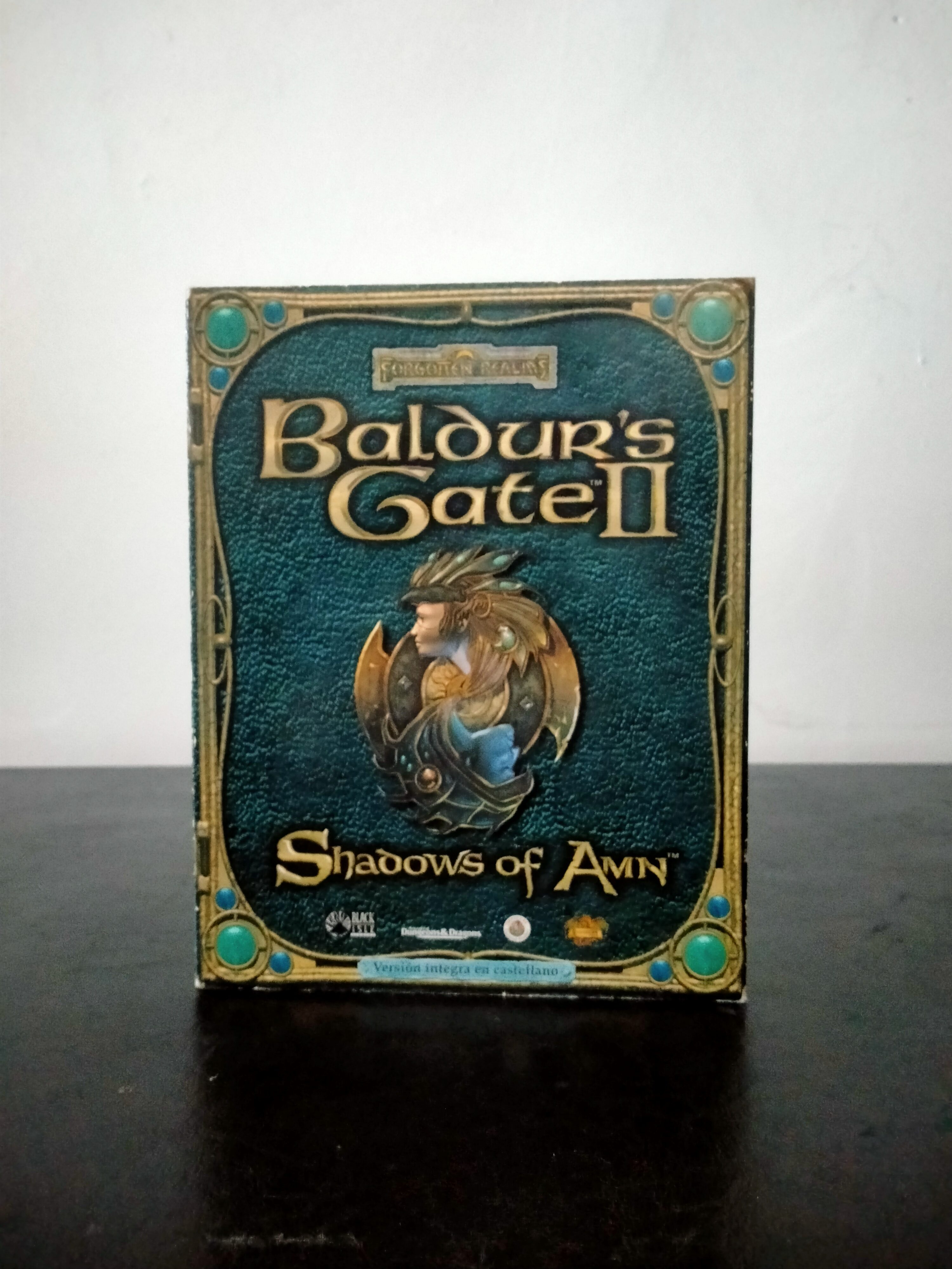 Portada de Baldur's Gate II: Shadows of Amn