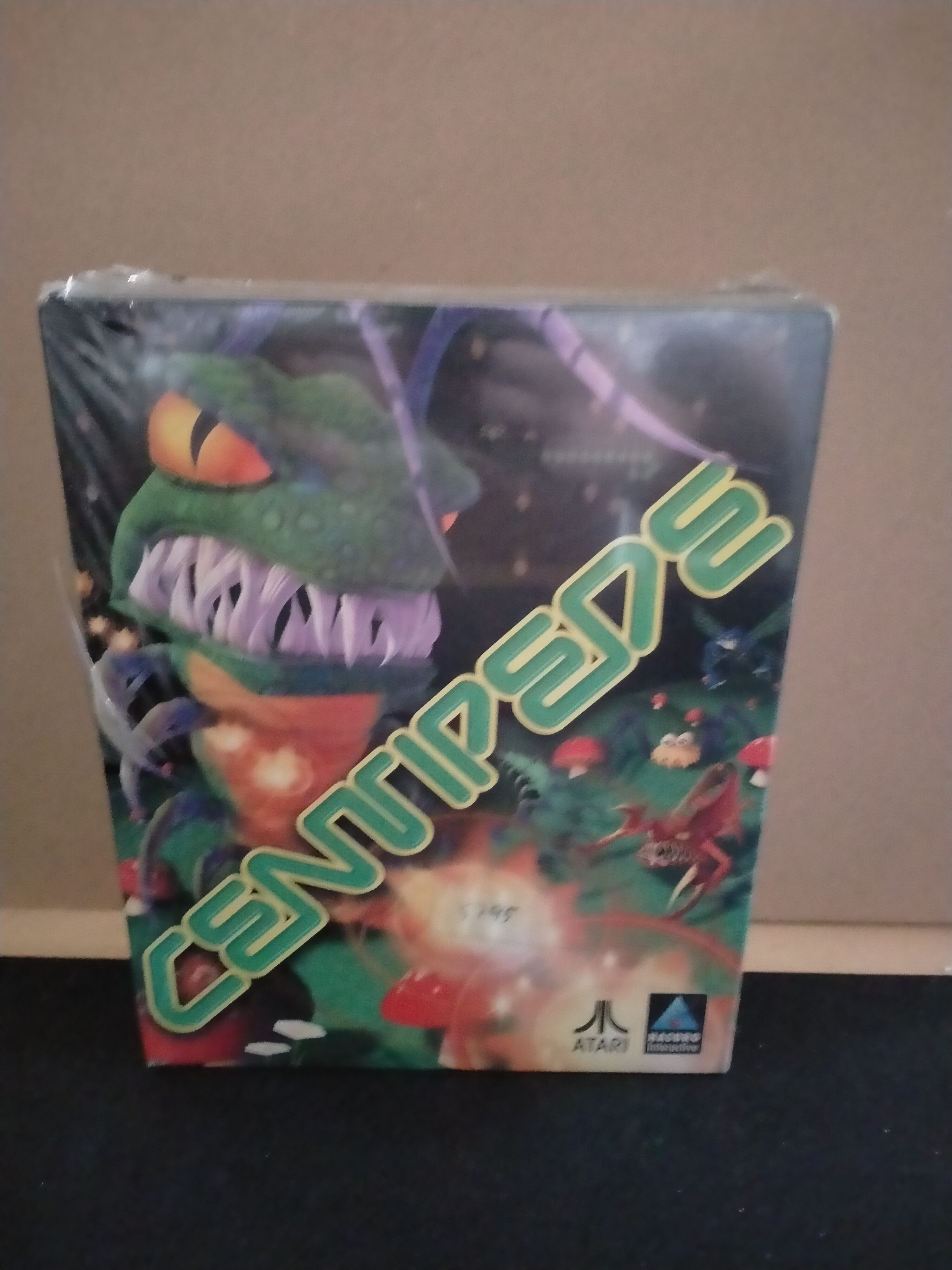 Edición física de Centipede