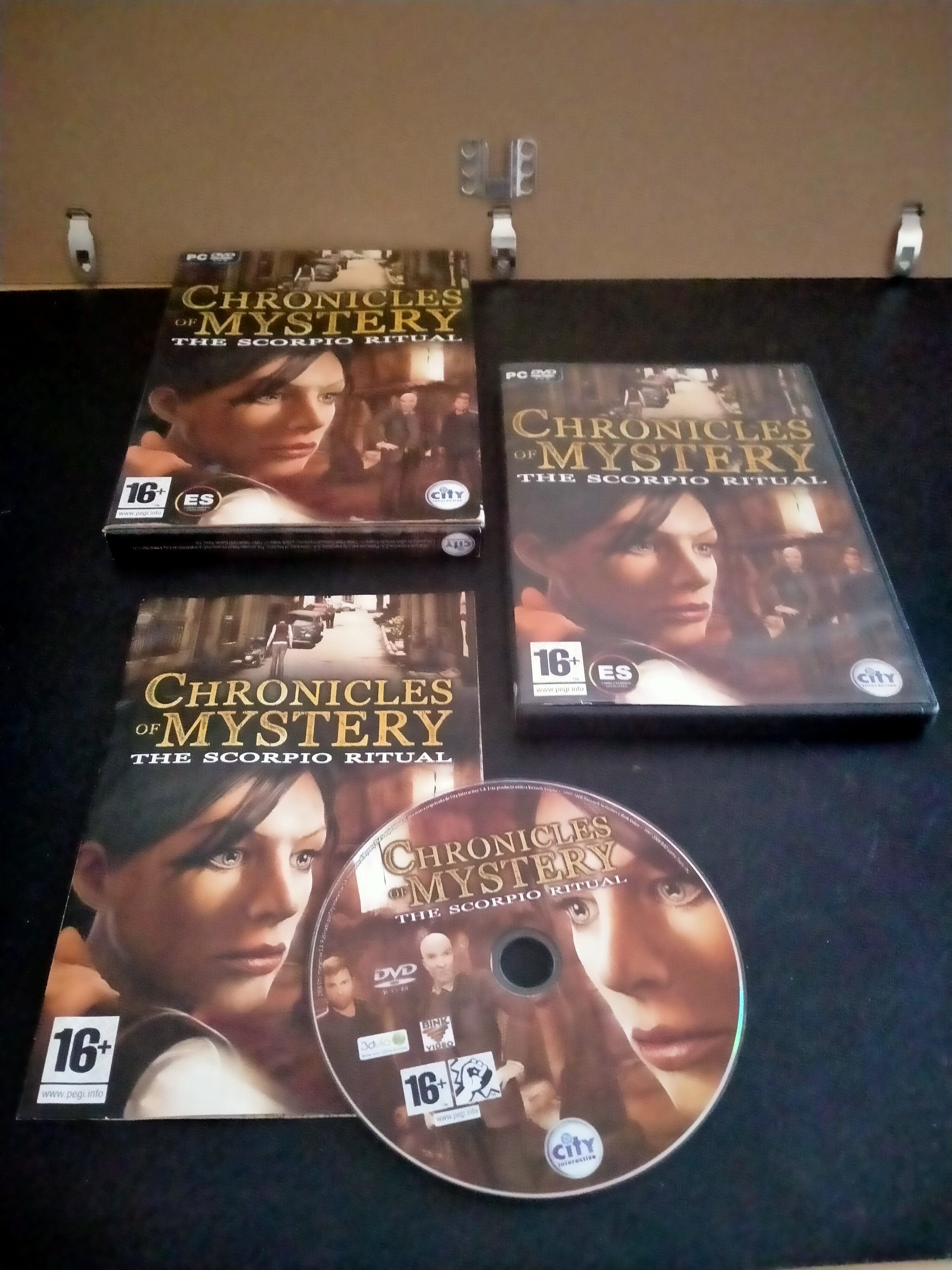 Edición física de Chronicles of Mystery: The Scorpio Ritual