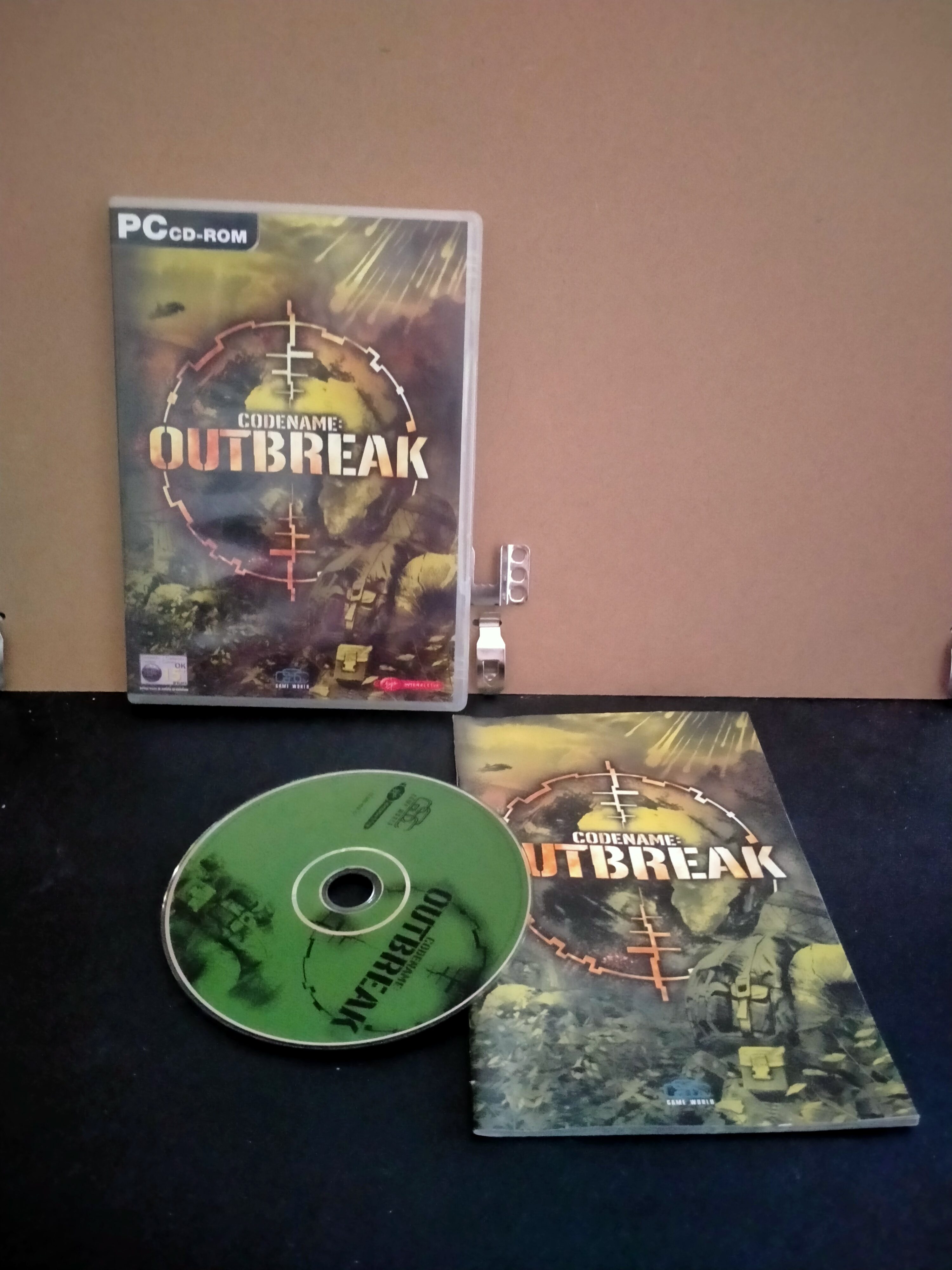 Edición física de Codename: Outbreak
