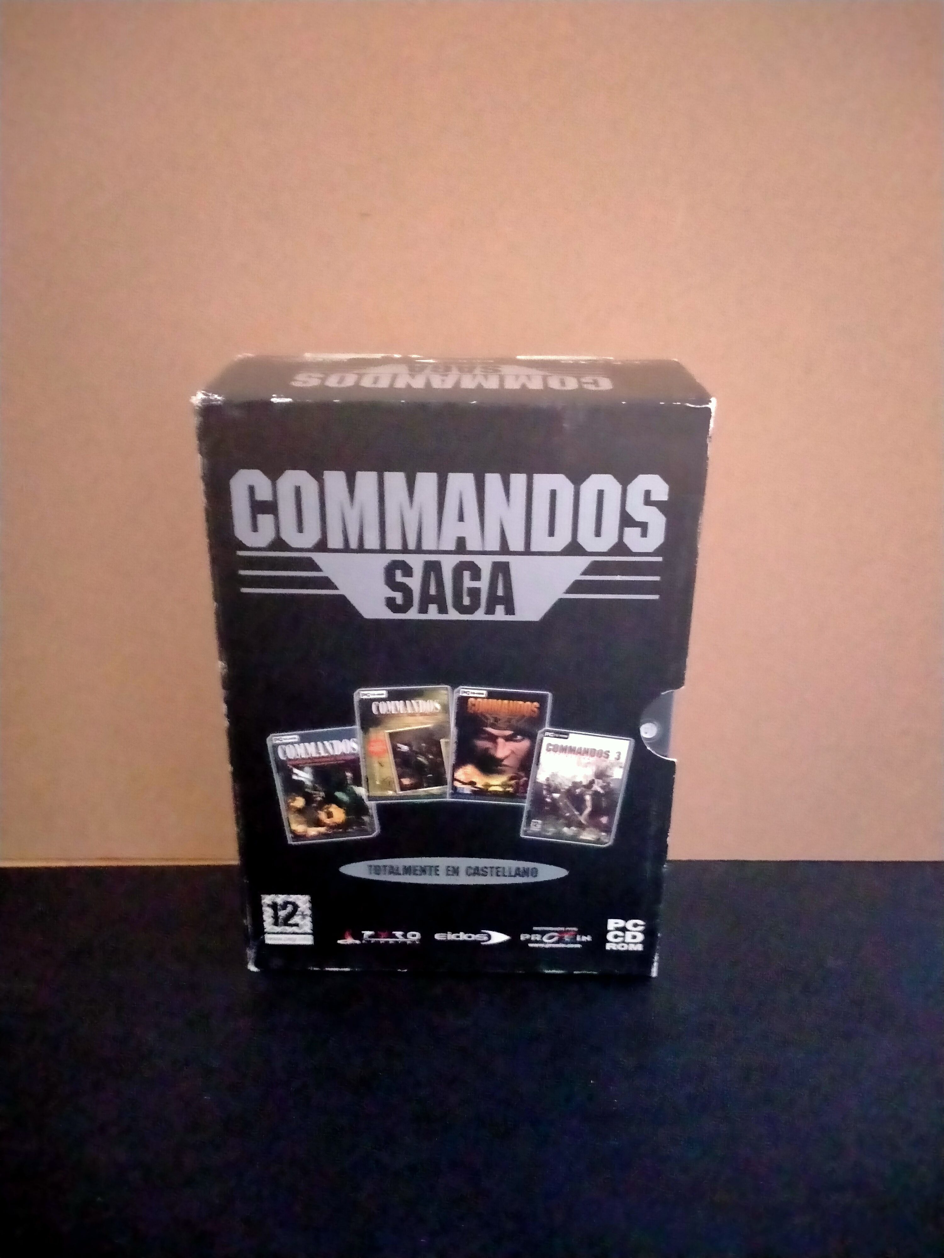 Edición física de Commandos Saga