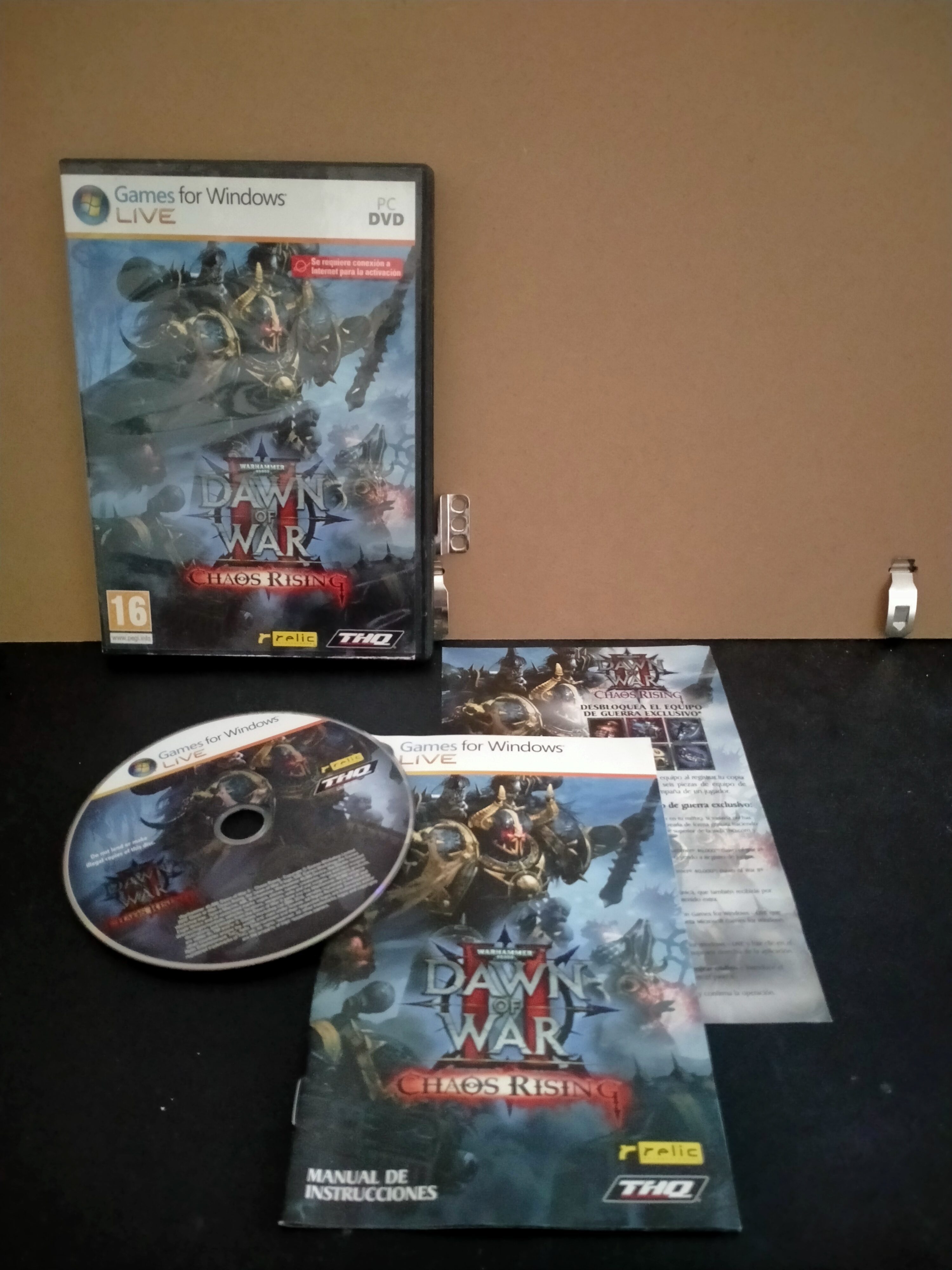 Edición física de Dawn of War II: Chaos Rising