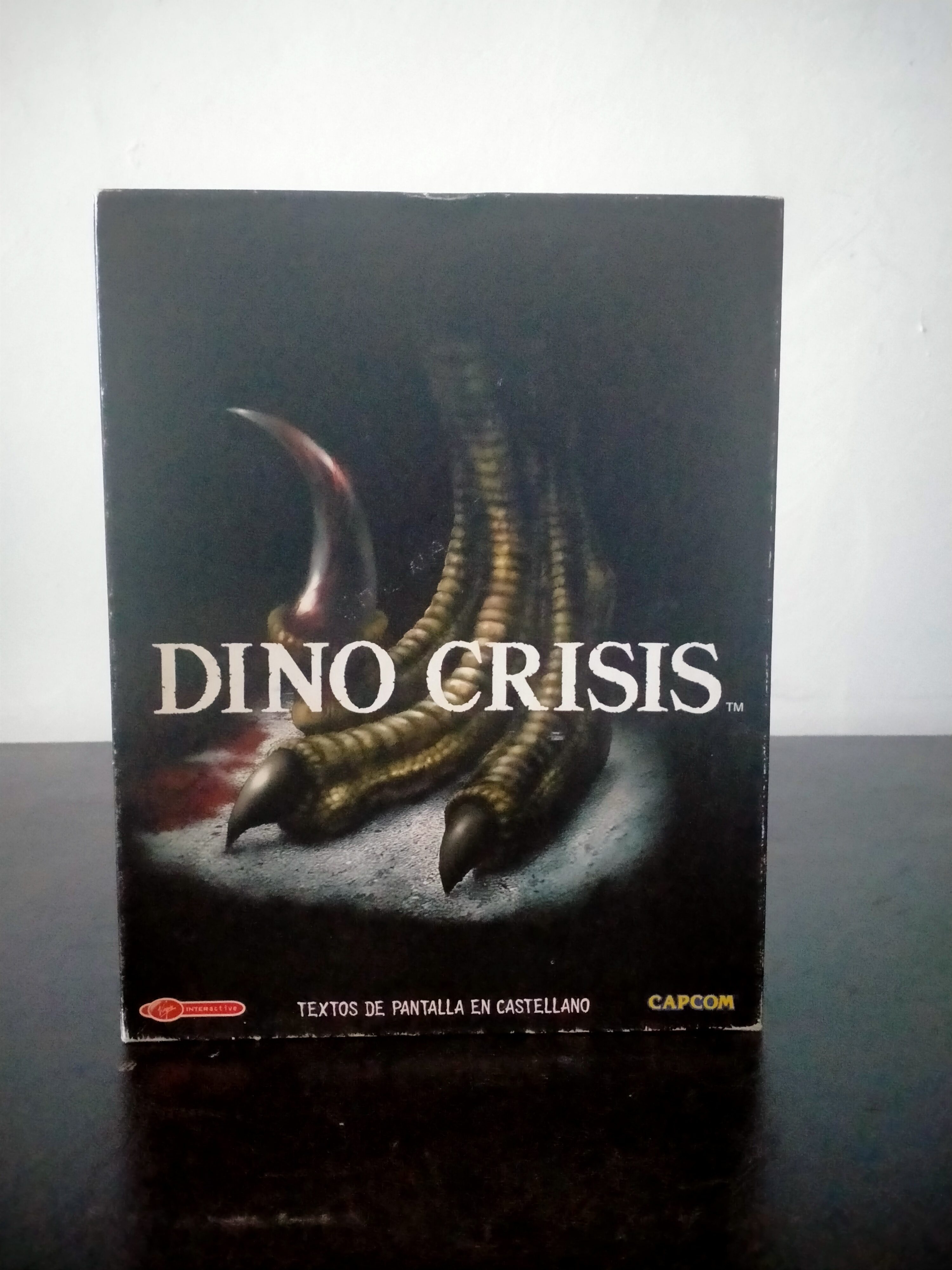Portada de Dino Crisis