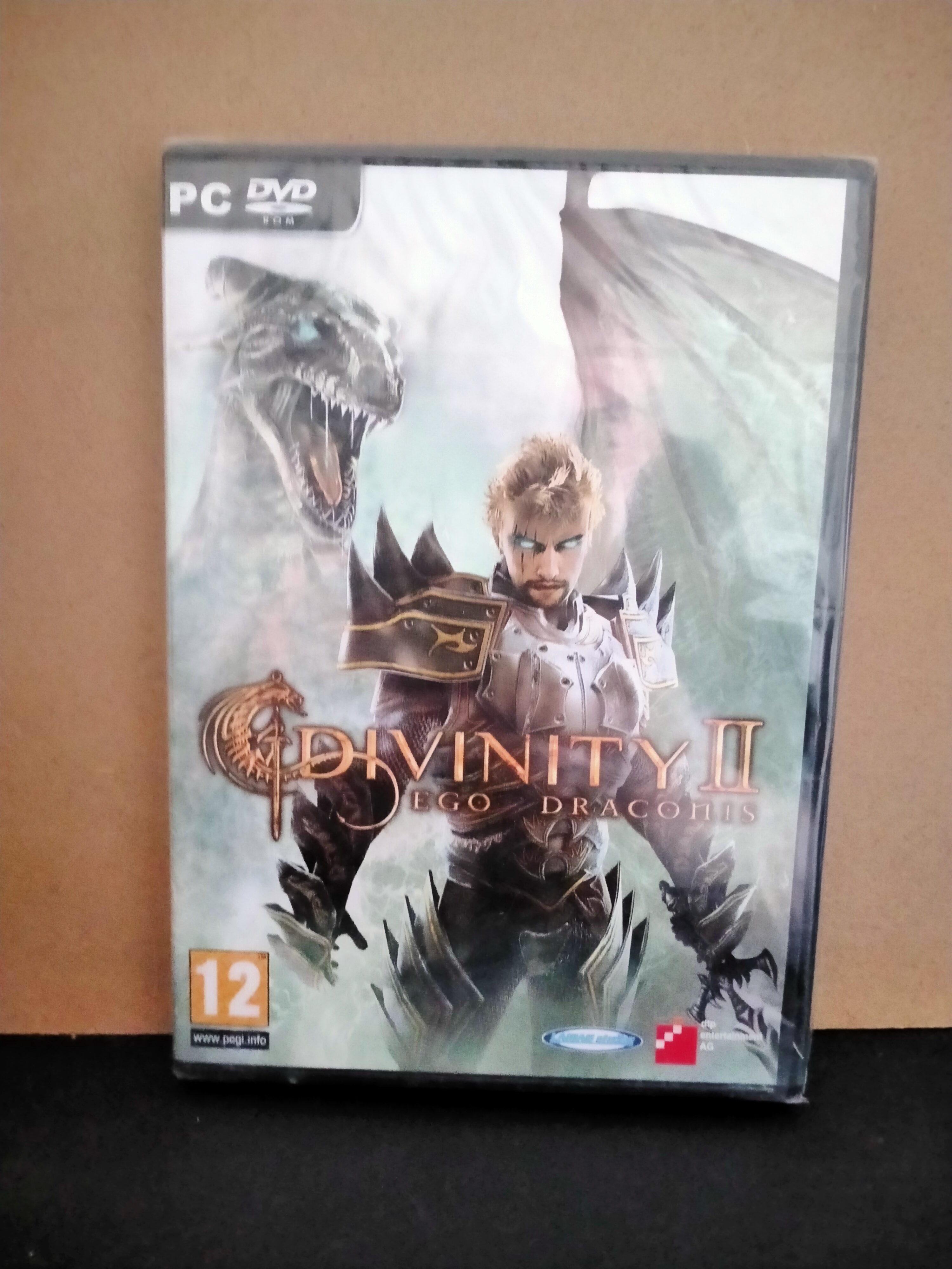 Edición física de Divinity II: Ego Draconis