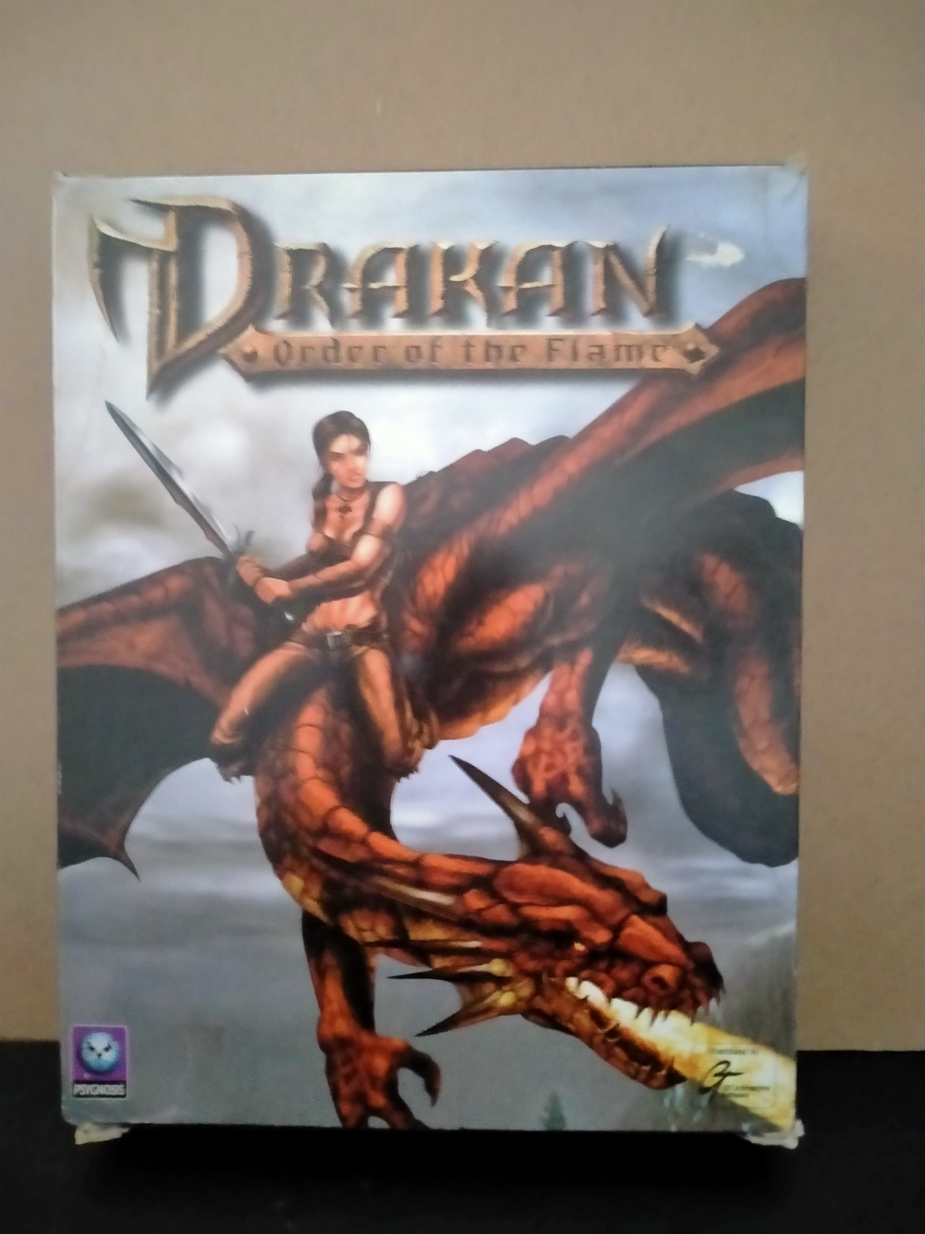 Edición física de Drakan: Order of the Flame