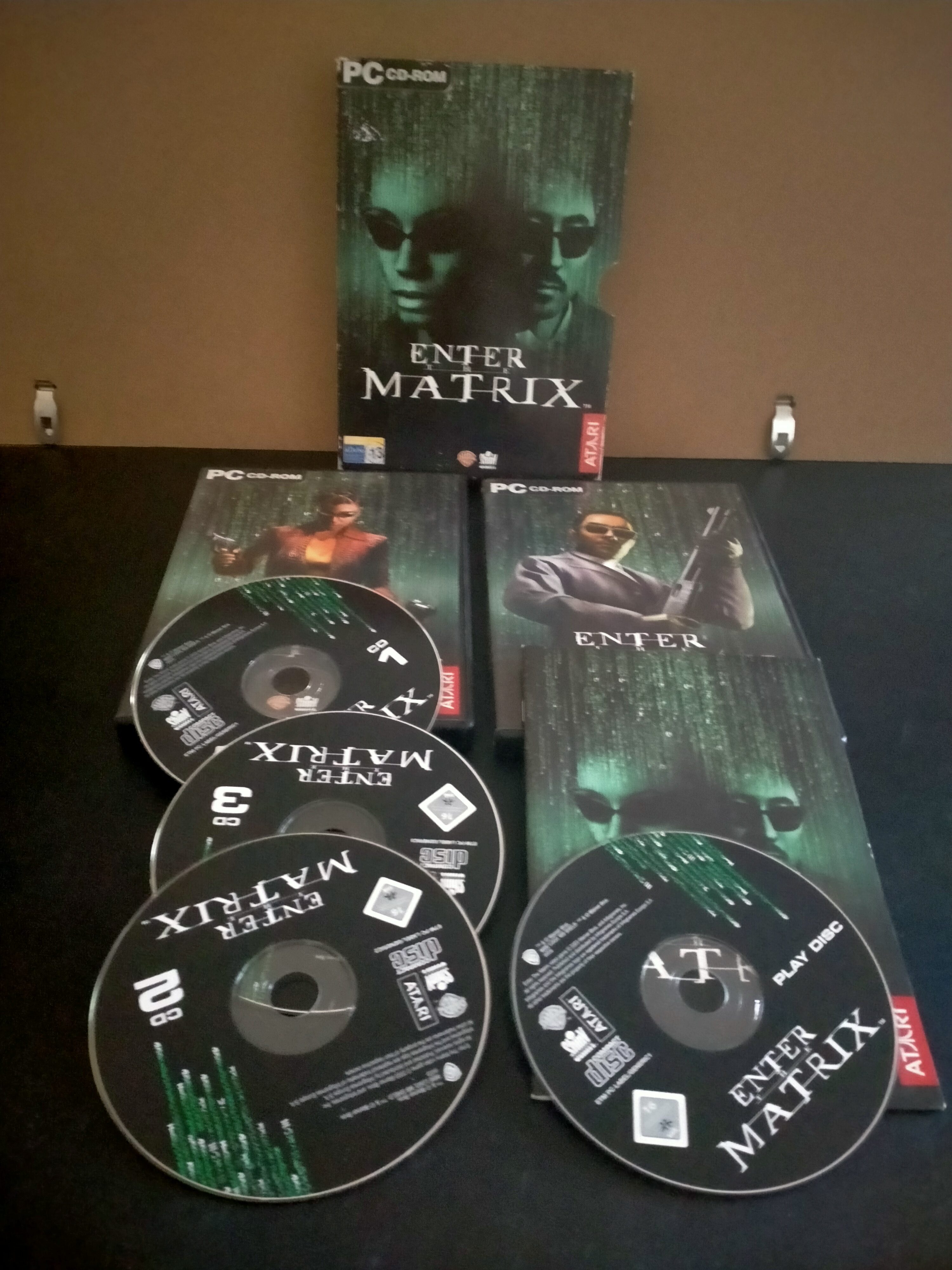 Edición física de Enter the Matrix