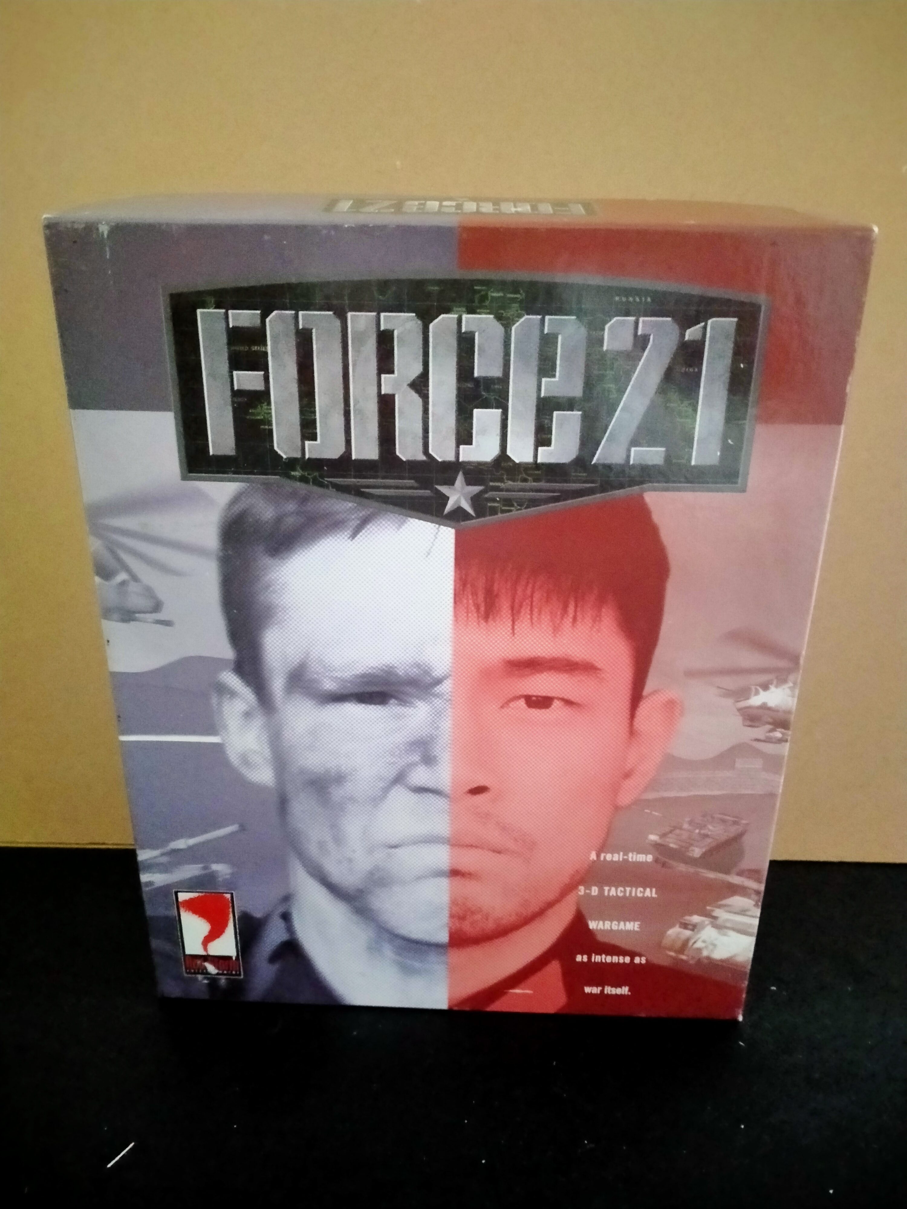 Edición física de Force 21
