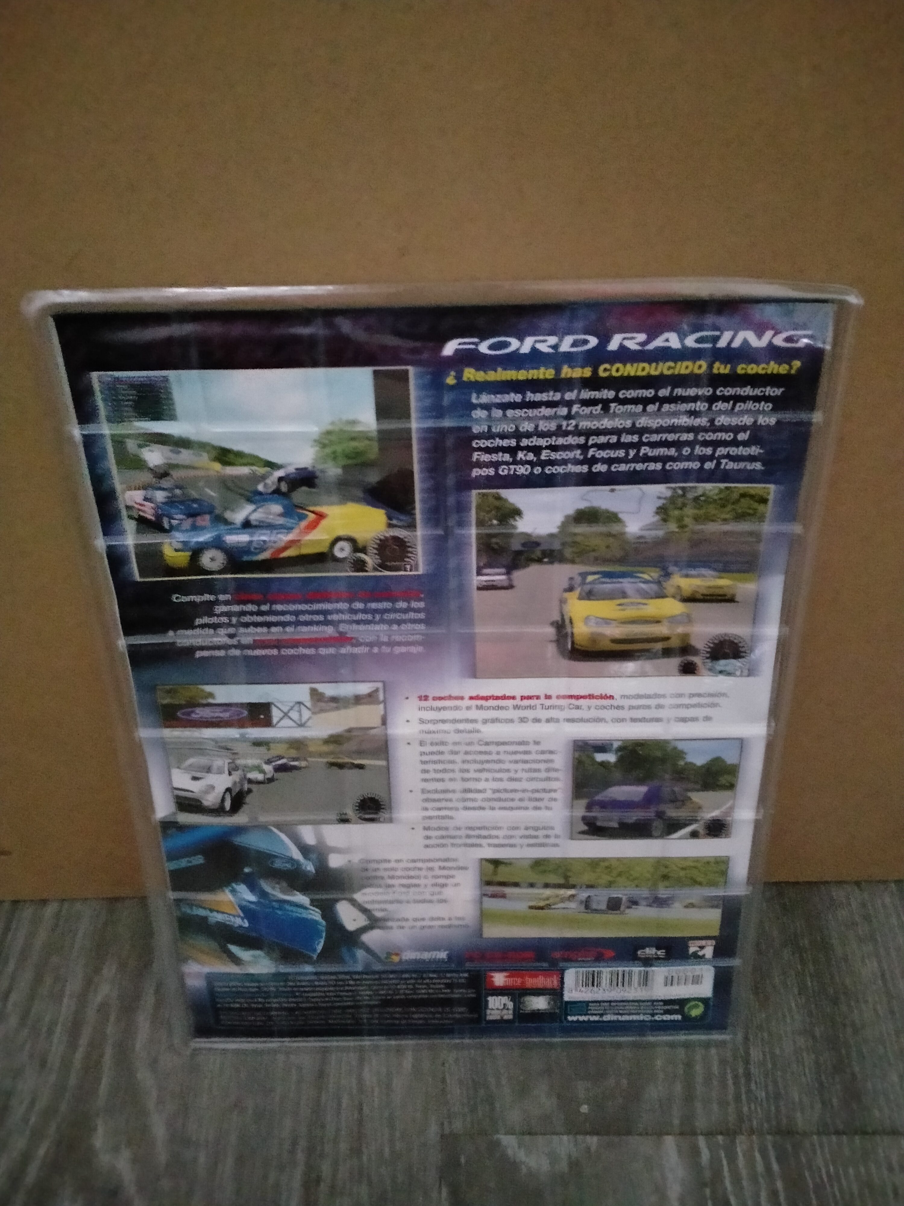 Imagen documental 2 de Ford Racing, formato Jewel Case, para Windows 98, Windows XP
