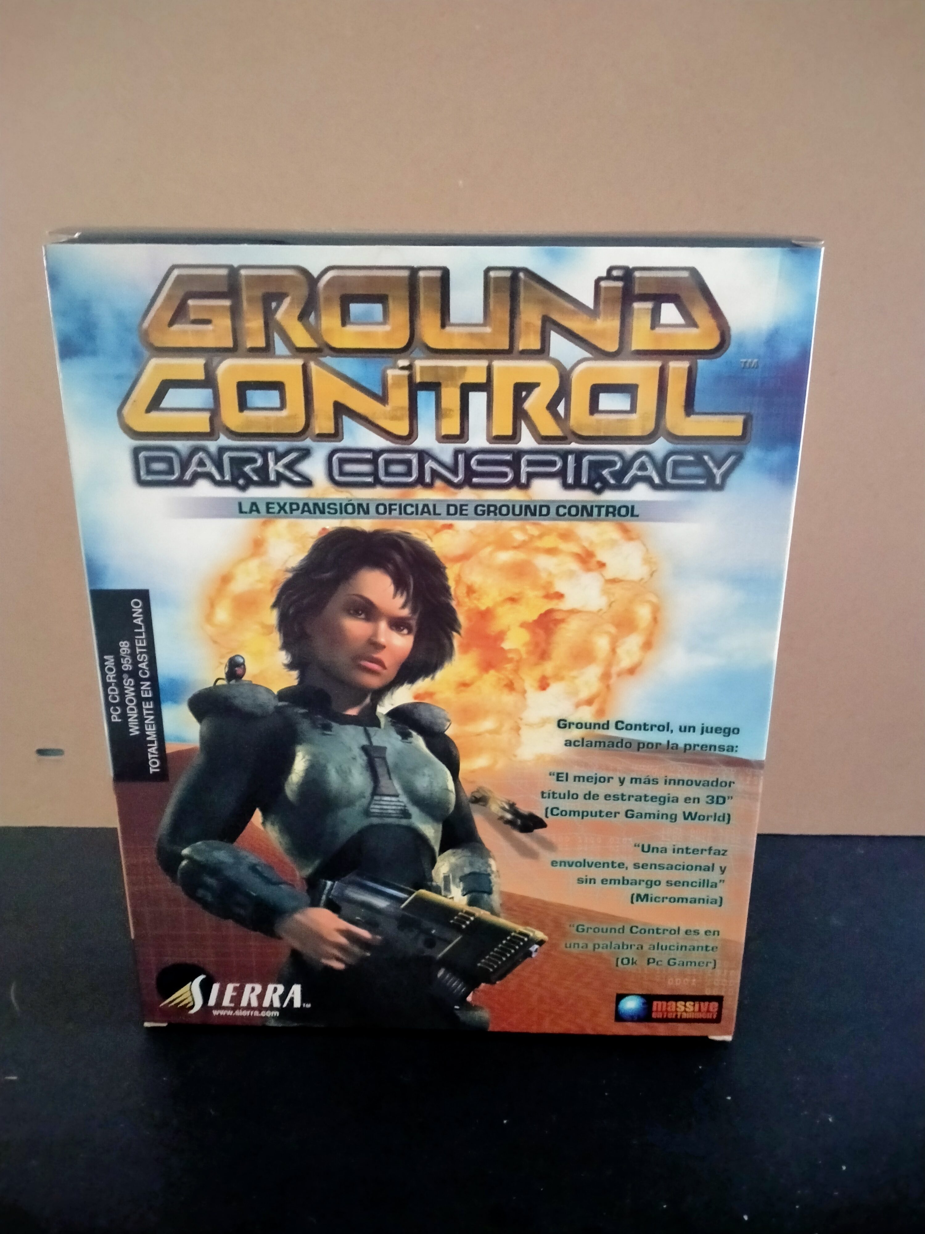 Edición física de Ground Control: Dark Conspiracy