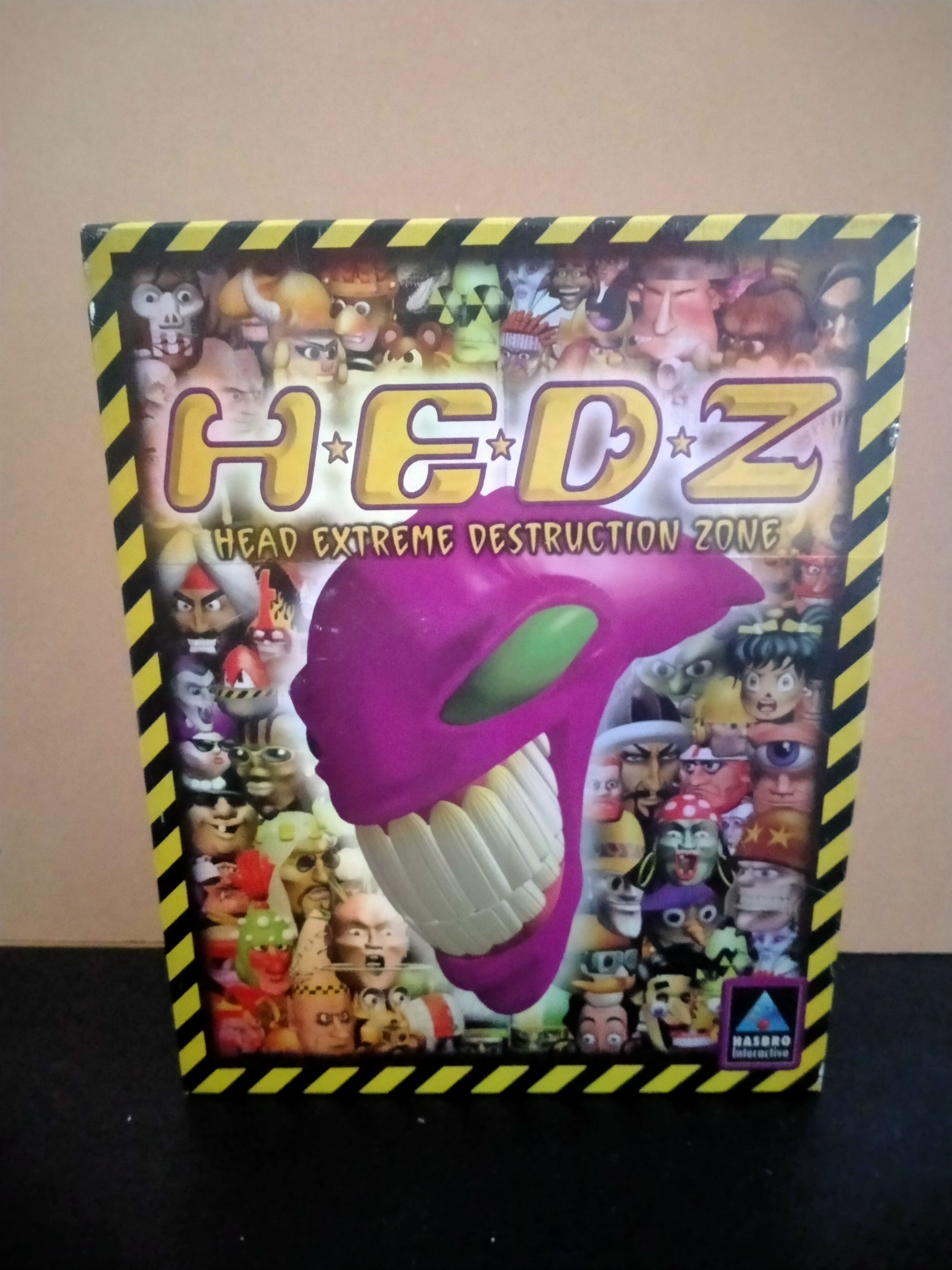 Edición física de H.E.D.Z. (Head Extreme Destruction Zone)