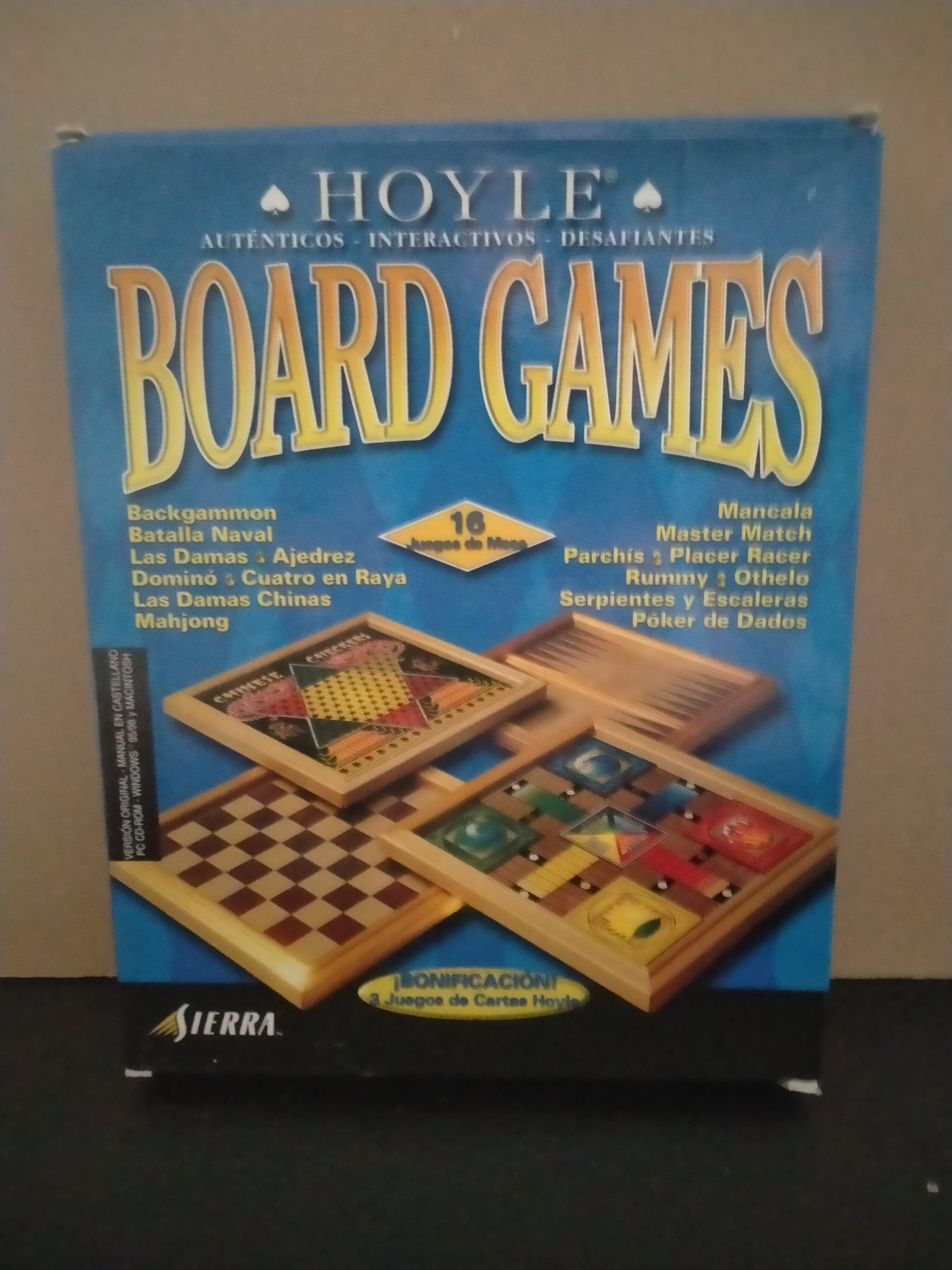 Edición física de Hoyle Board Games