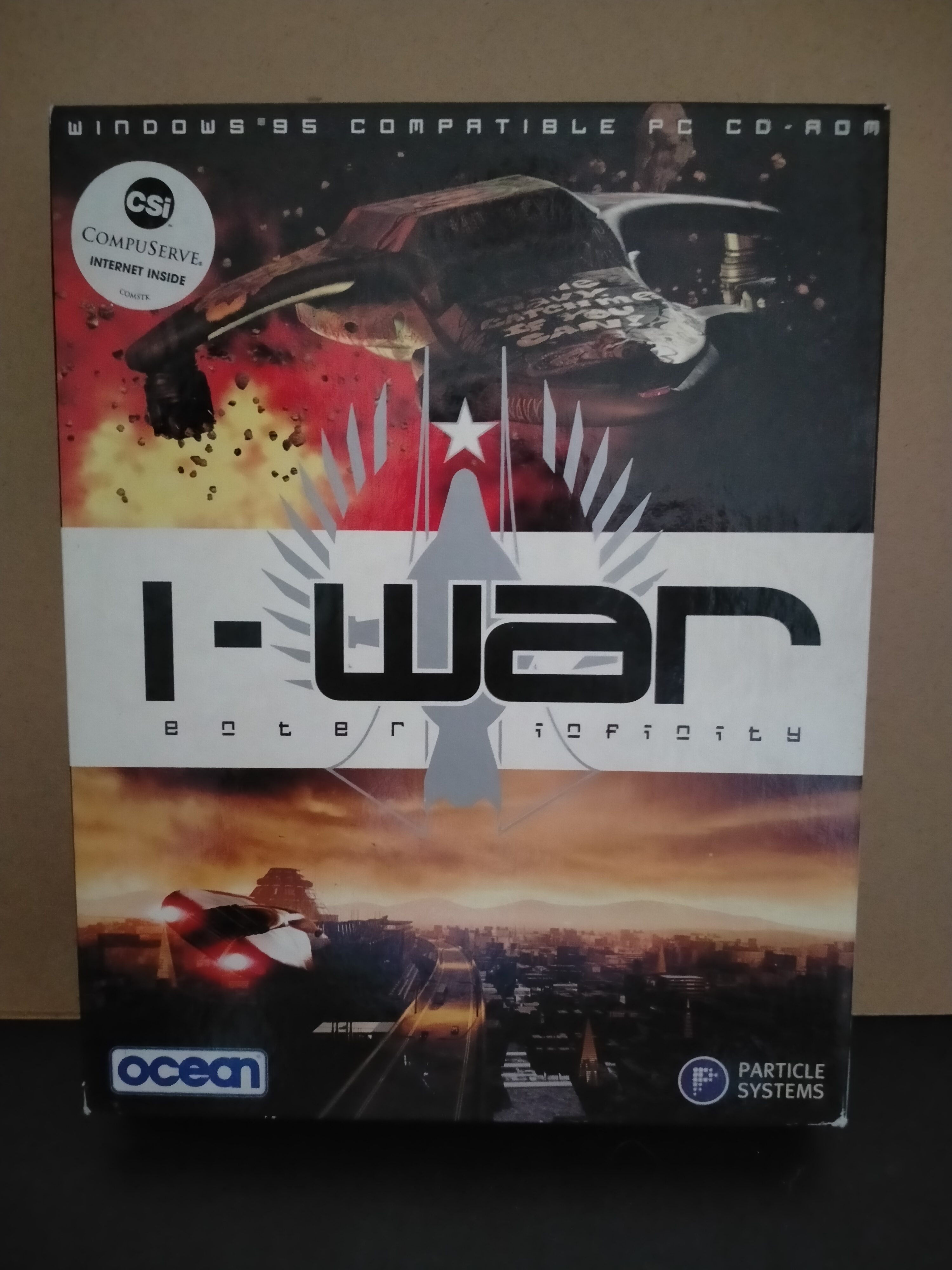 Edición física de I-War