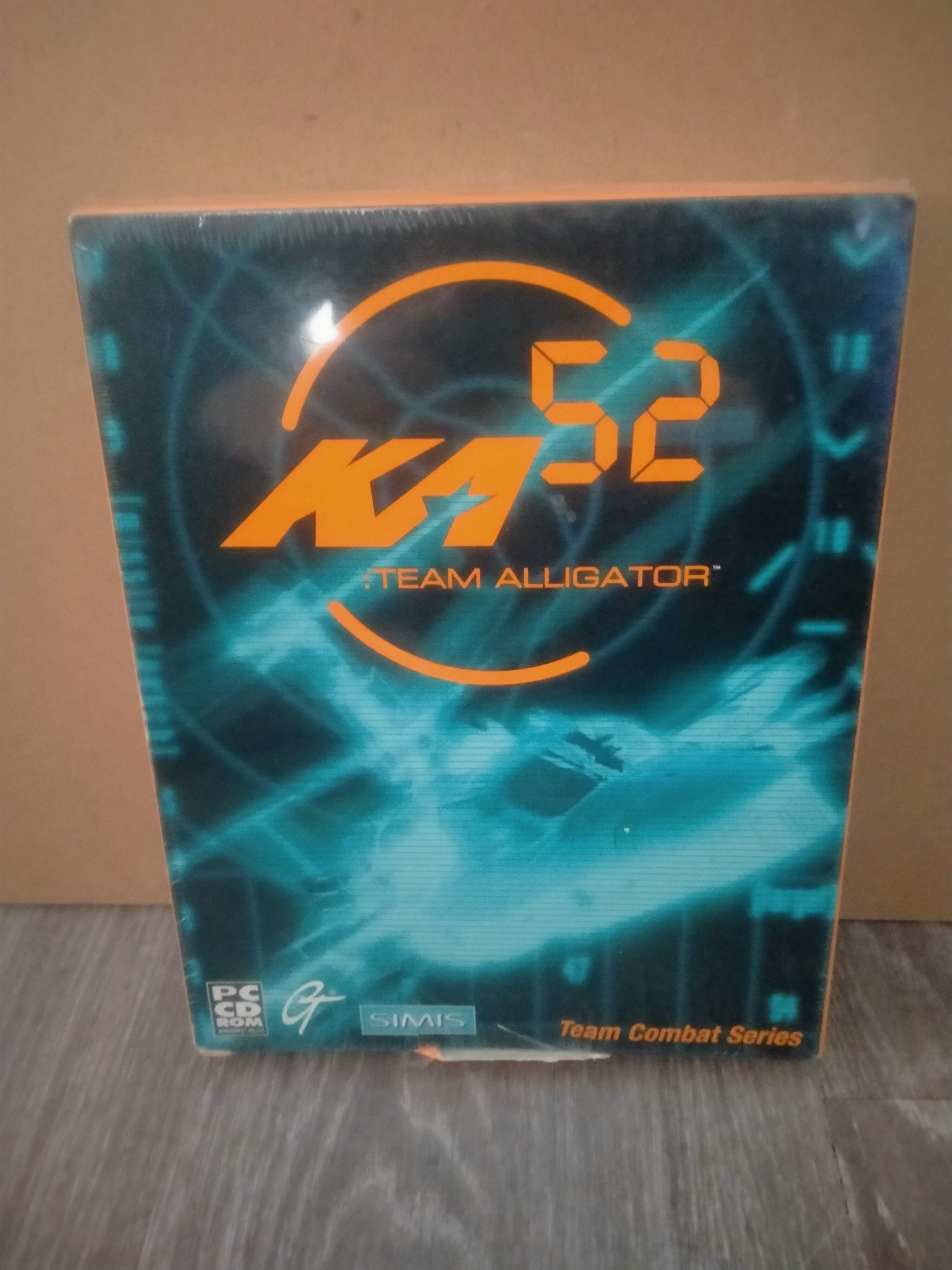 Edición física de KA-52: Team Alligator