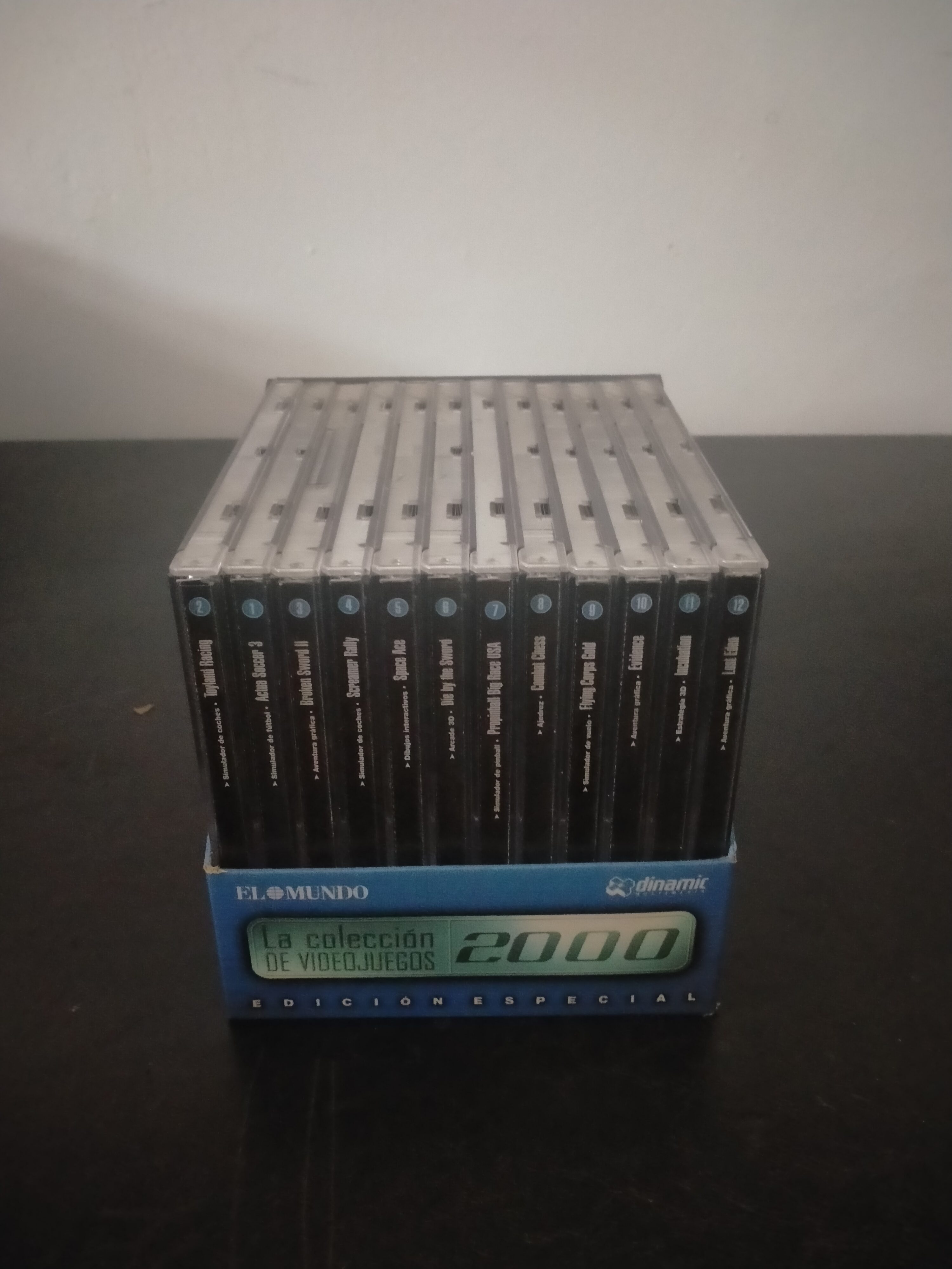 Portada de La colección de videojuegos 2000: Edición especial, formato Jewel Case, para MS-DOS, Windows 95, Windows 98
