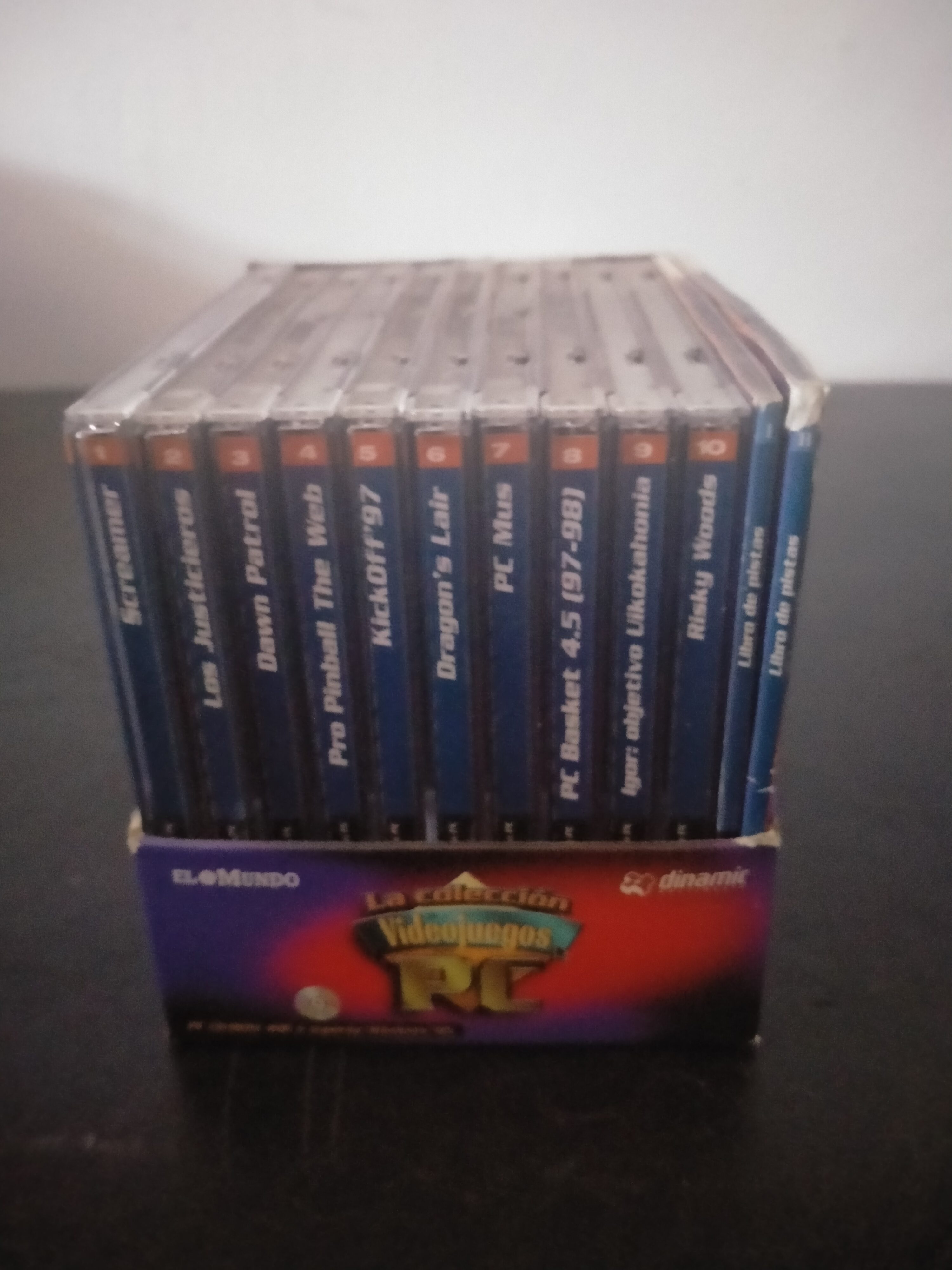 Portada de La colección de Videojuegos para PC, formato Jewel Case, para MS-DOS, Windows 95