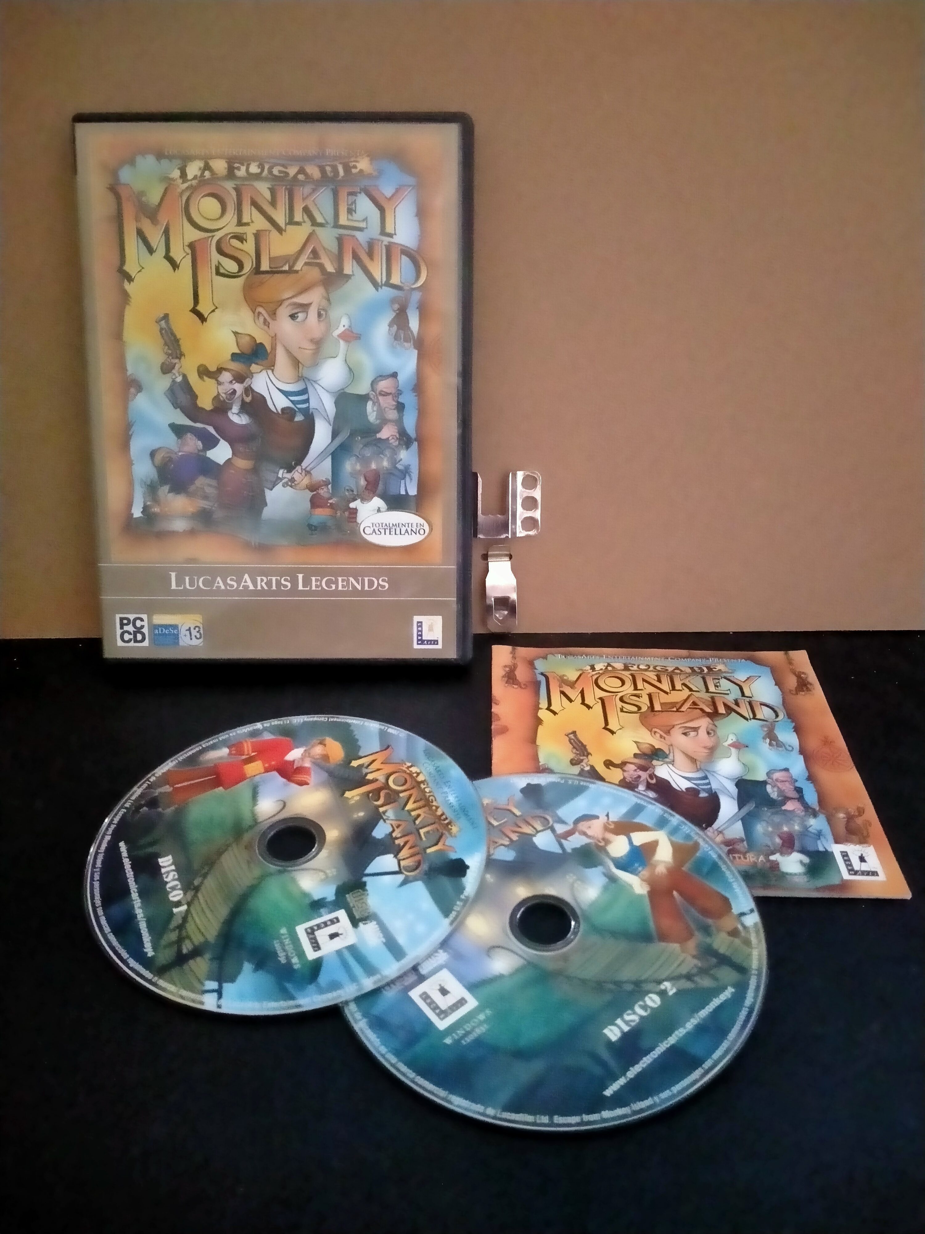 Edición física de La Fuga de Monkey Island