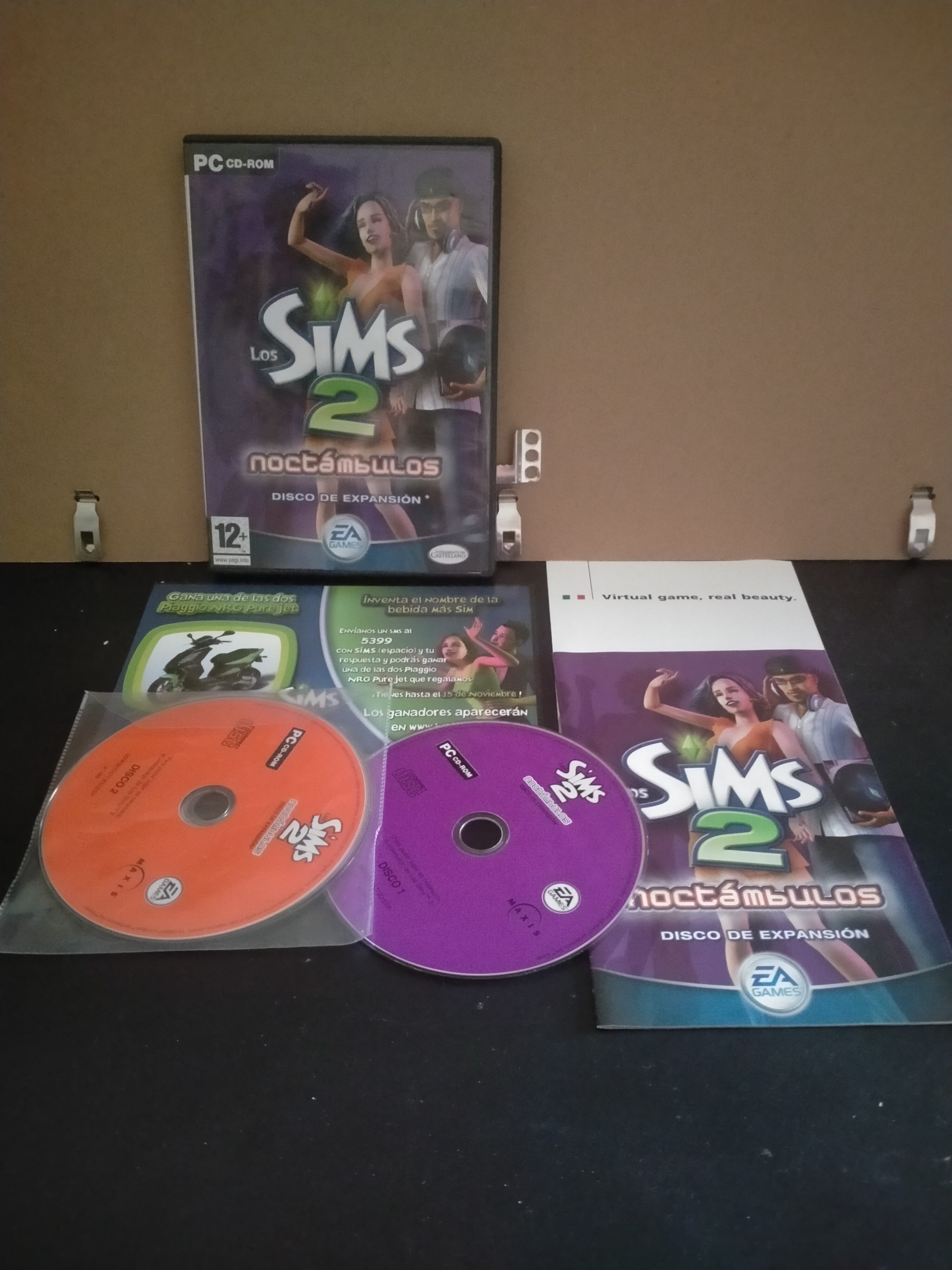 Edición física de Los Sims 2: Notambulos