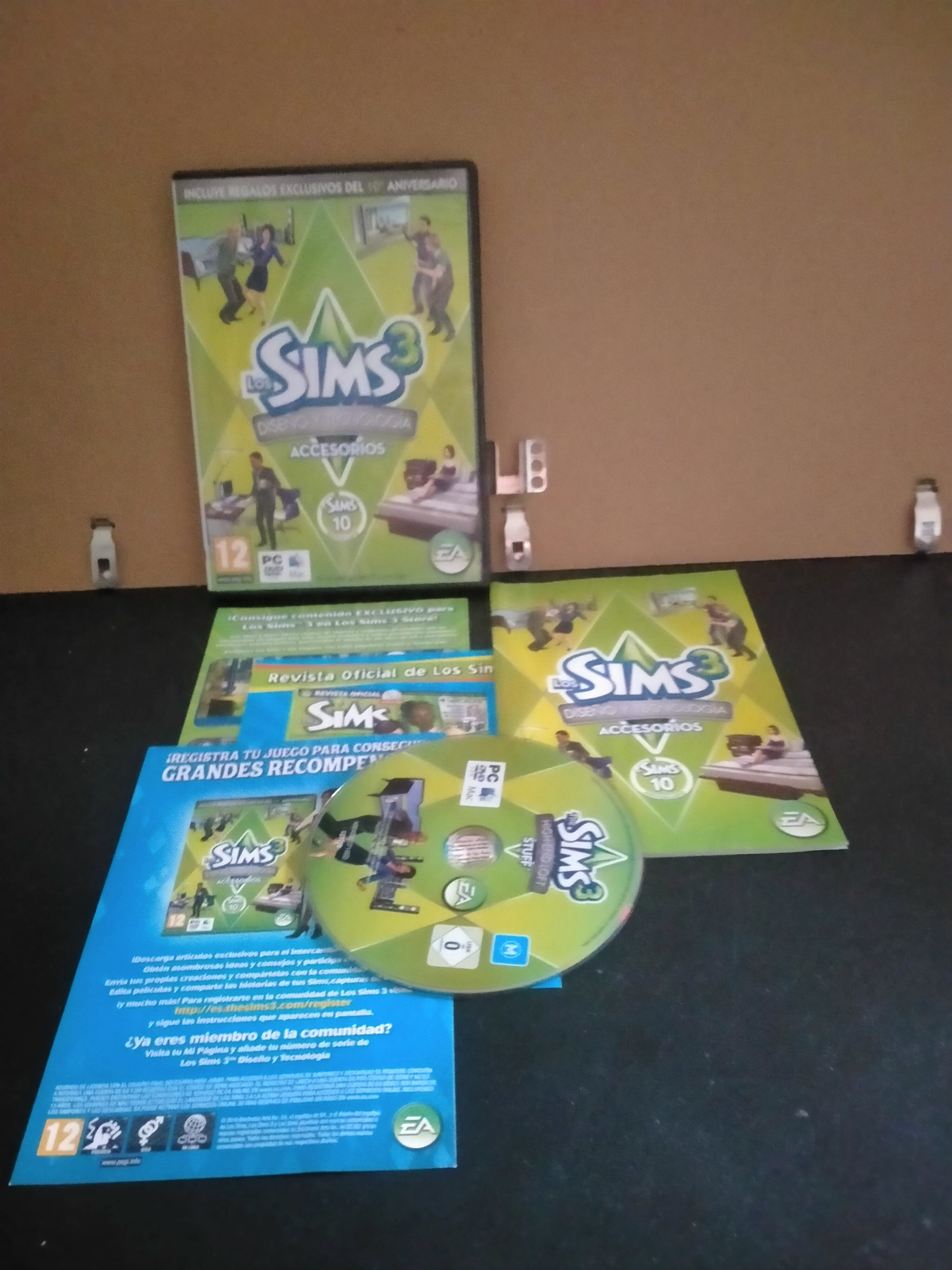 Edición física de Los Sims 3: Accesorios - Diseño y Tecnología