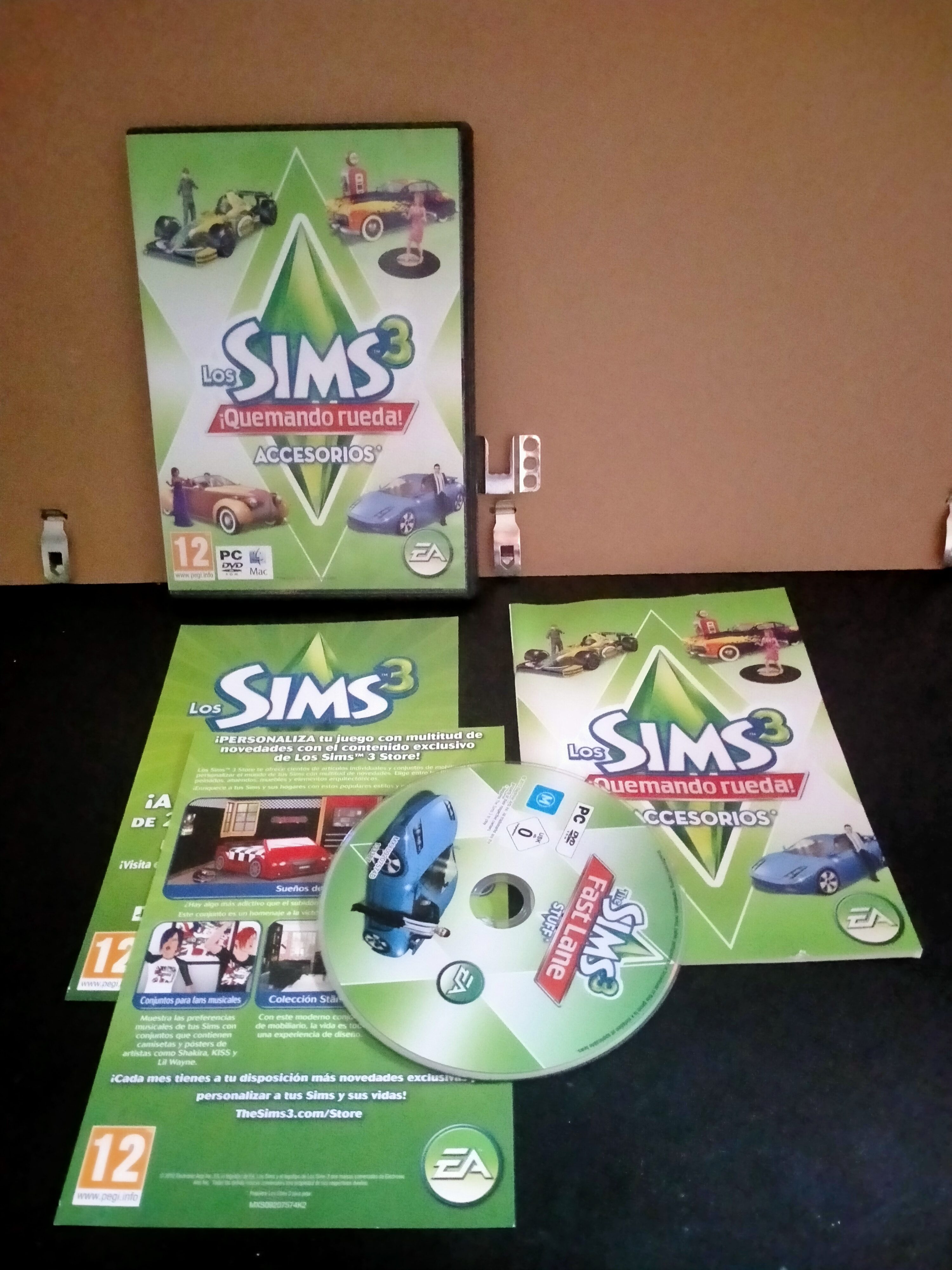 Edición física de Los Sims 3: Accesorios - Quemando Rueda