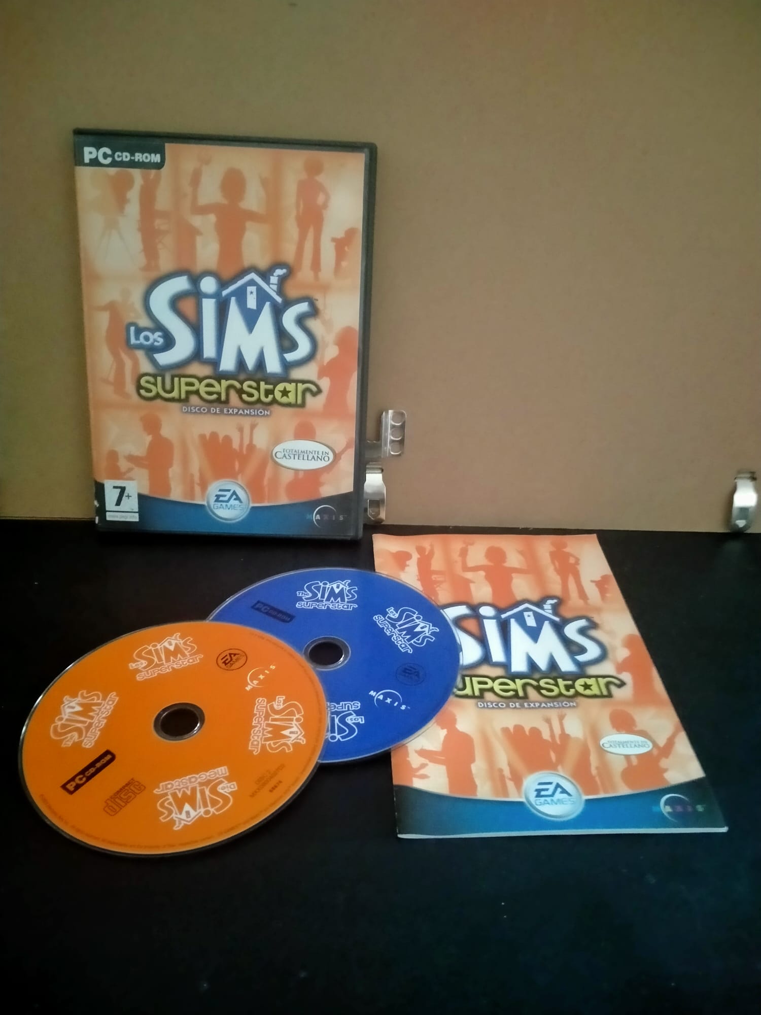 Edición física de Los Sims: Superstar