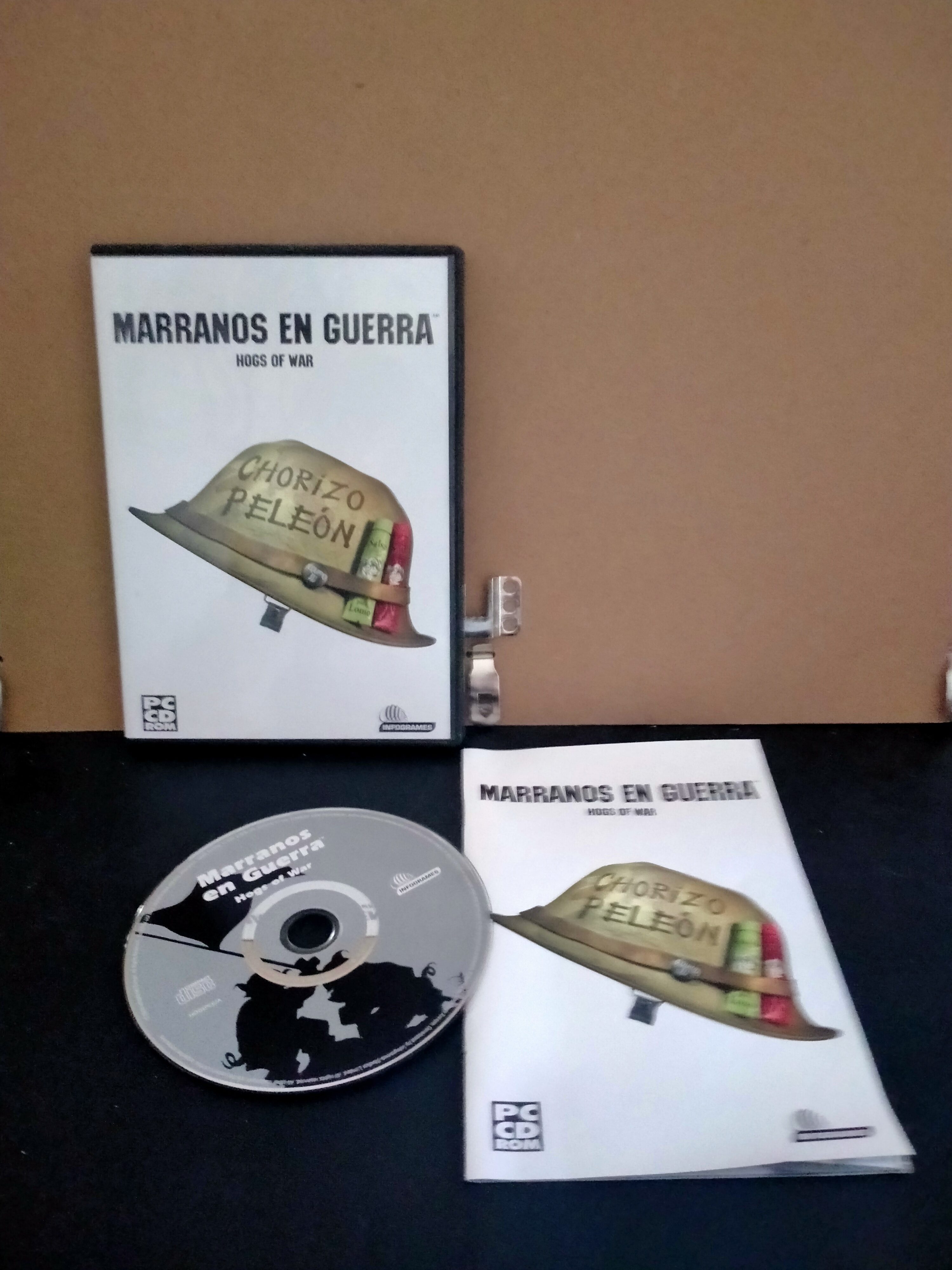 Edición física de Marranos en Guerra
