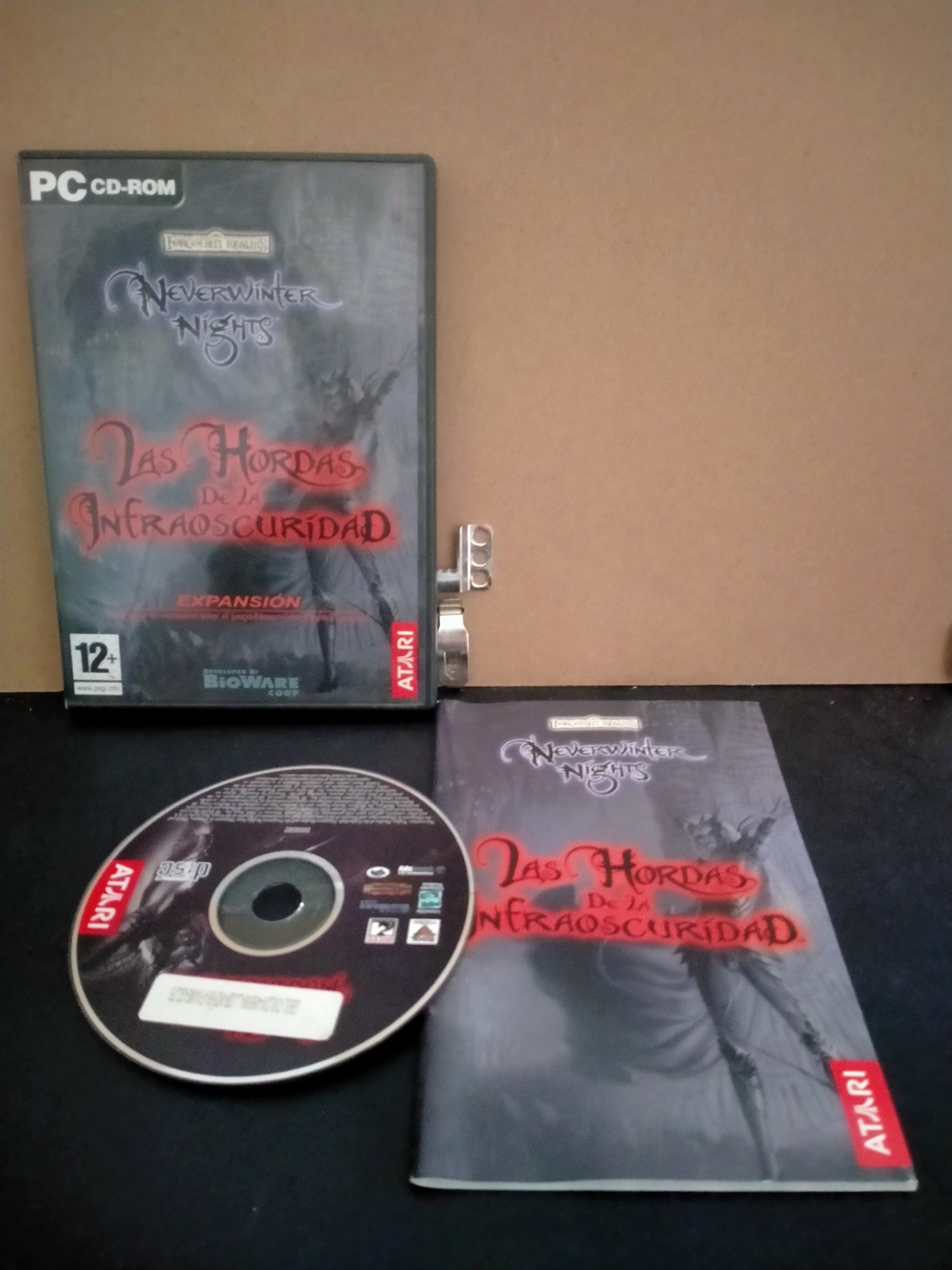 Edición física de Neverwinter Nights: Las hordas de la oscuridad