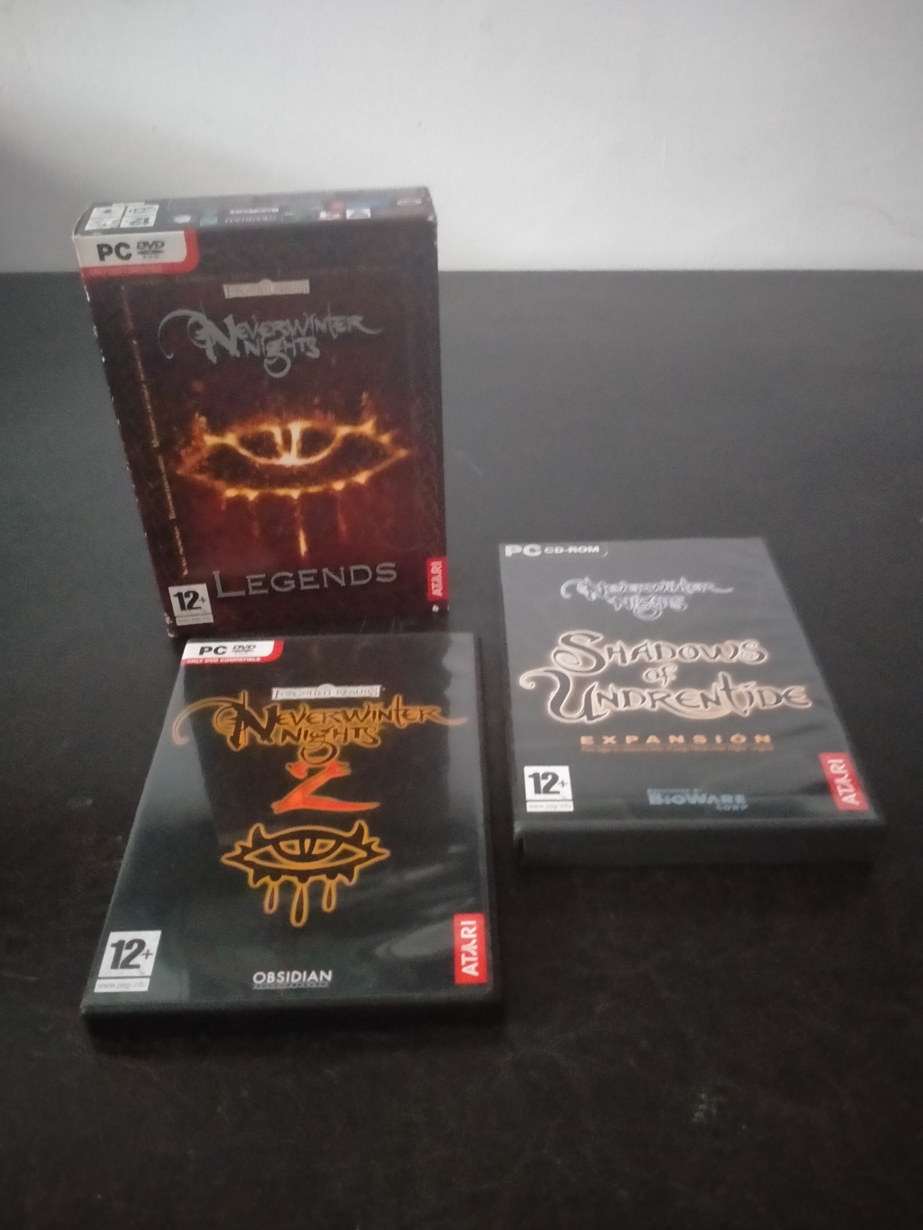 Imagen documental 3 de Neverwinter Nights Legends, formato DVD Case, para Windows XP