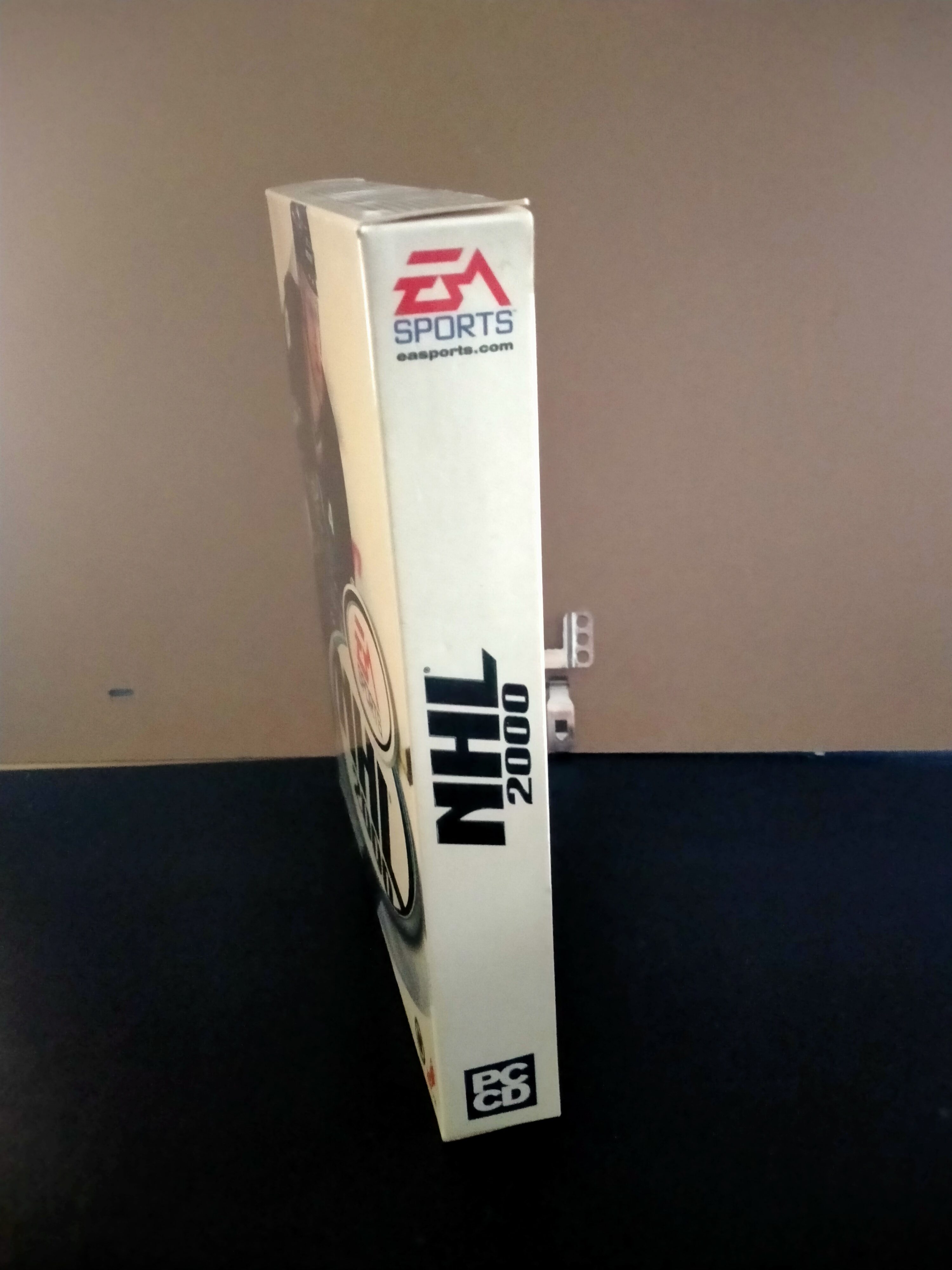 NHL 2000