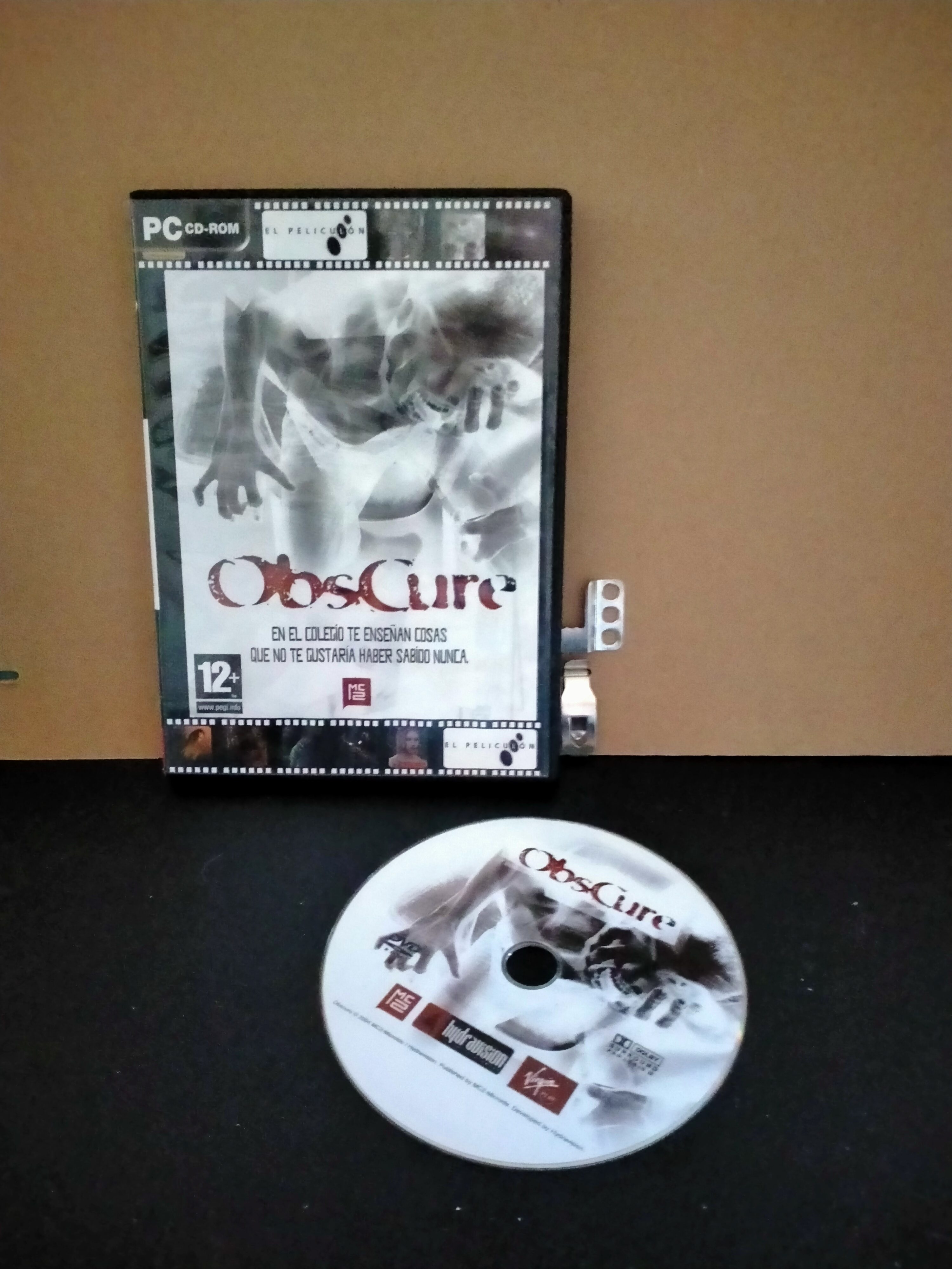 Edición física de Obscure