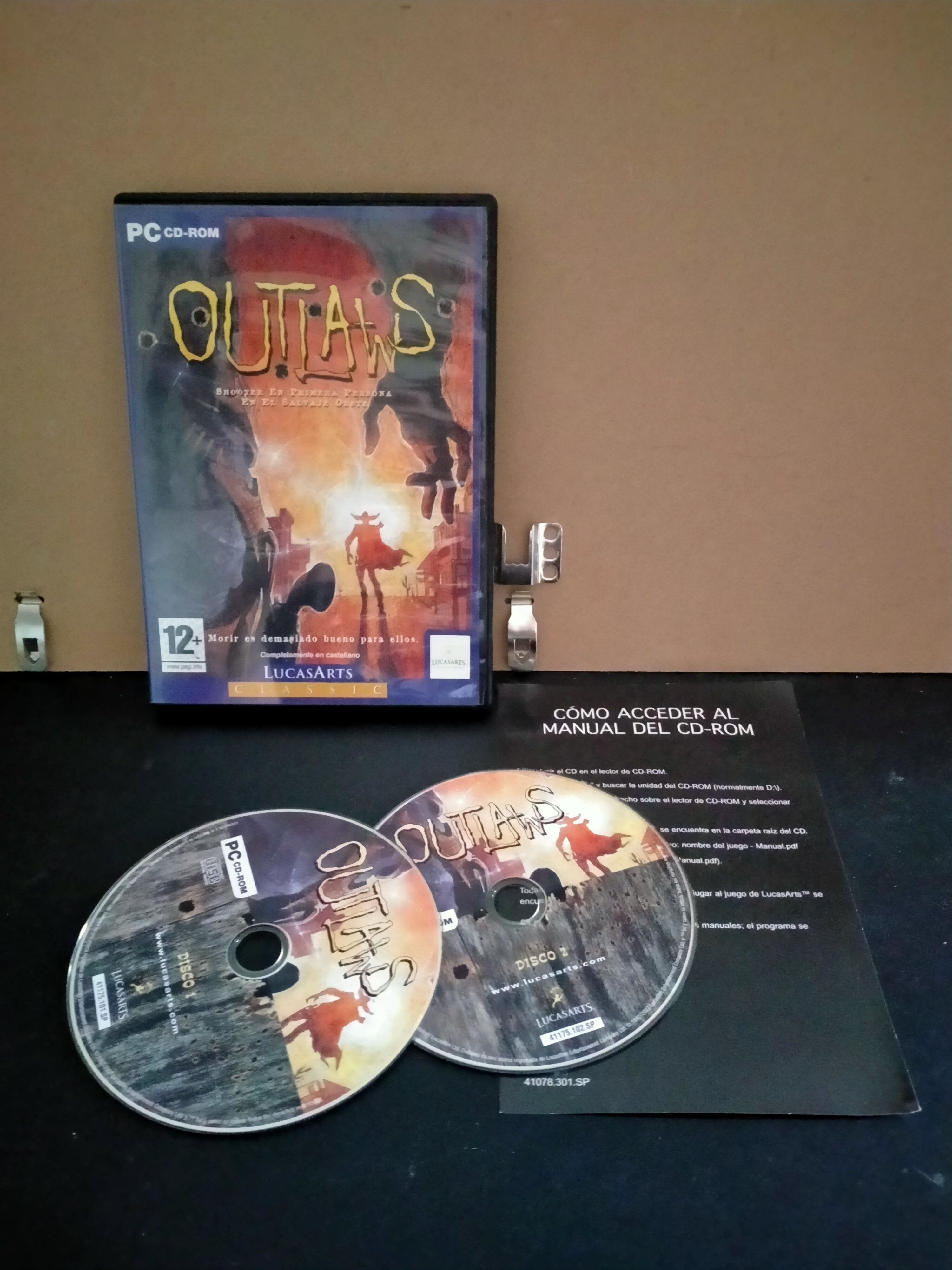 Edición física de Outlaws