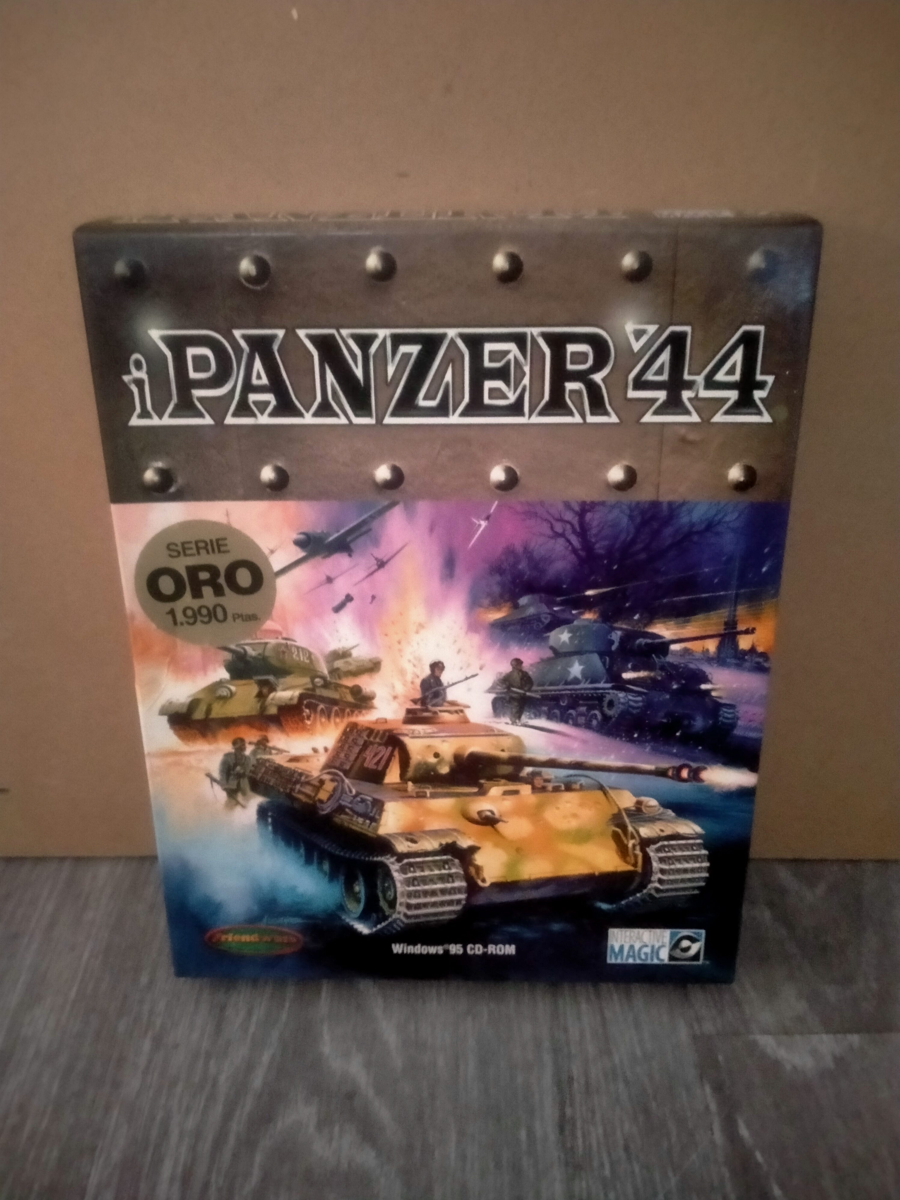 Edición física de Panzer '44