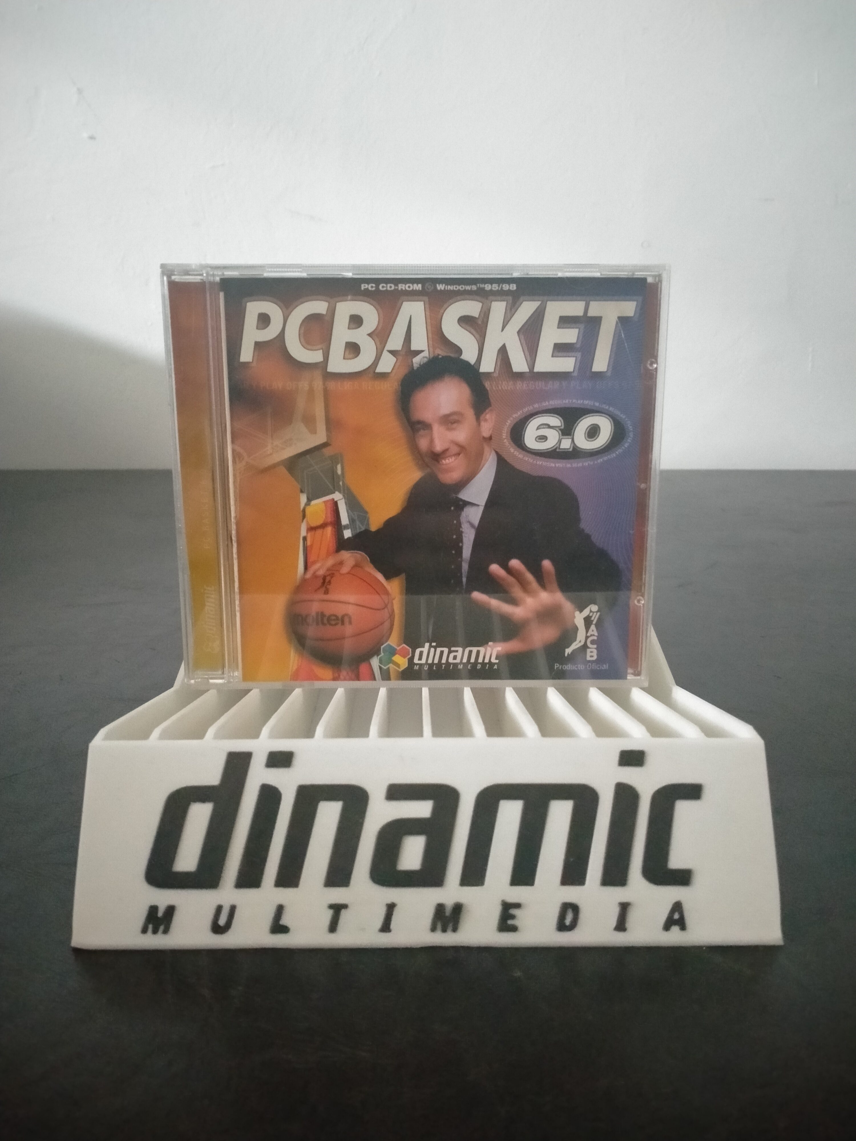 Portada de PC Basket 6.0, formato Jewel Case, para Windows 95, Windows 98