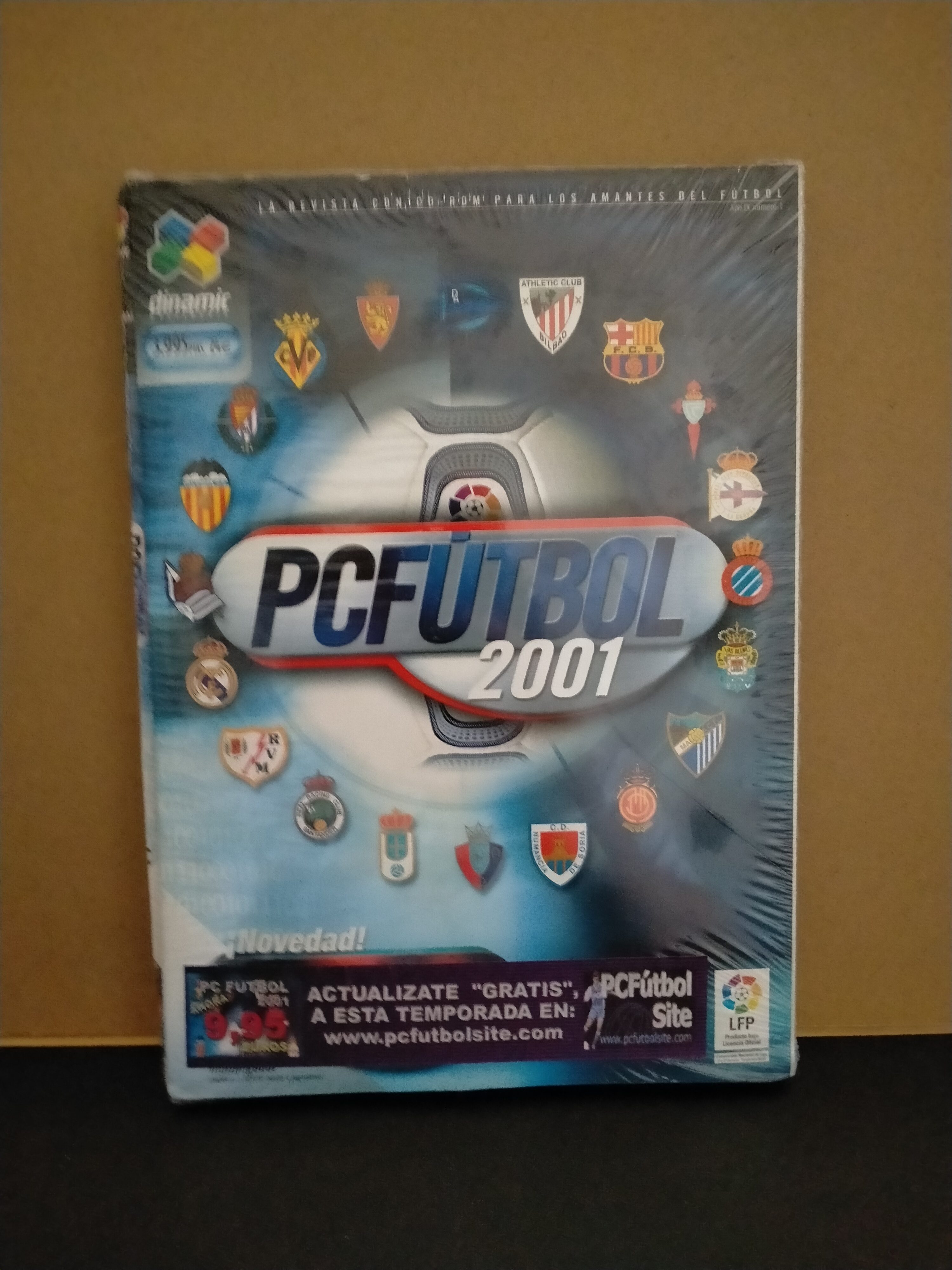 Edición física de PC Fútbol 2001