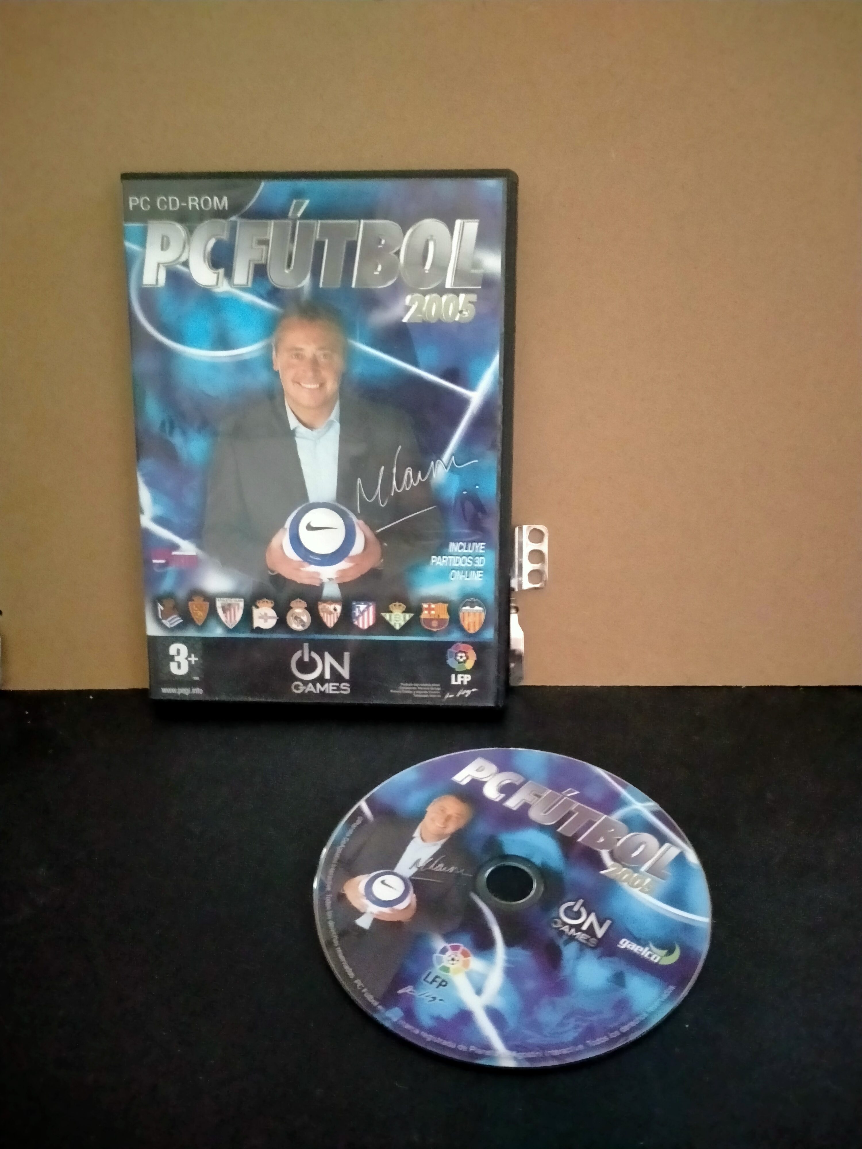 Edición física de PC Fútbol 2005