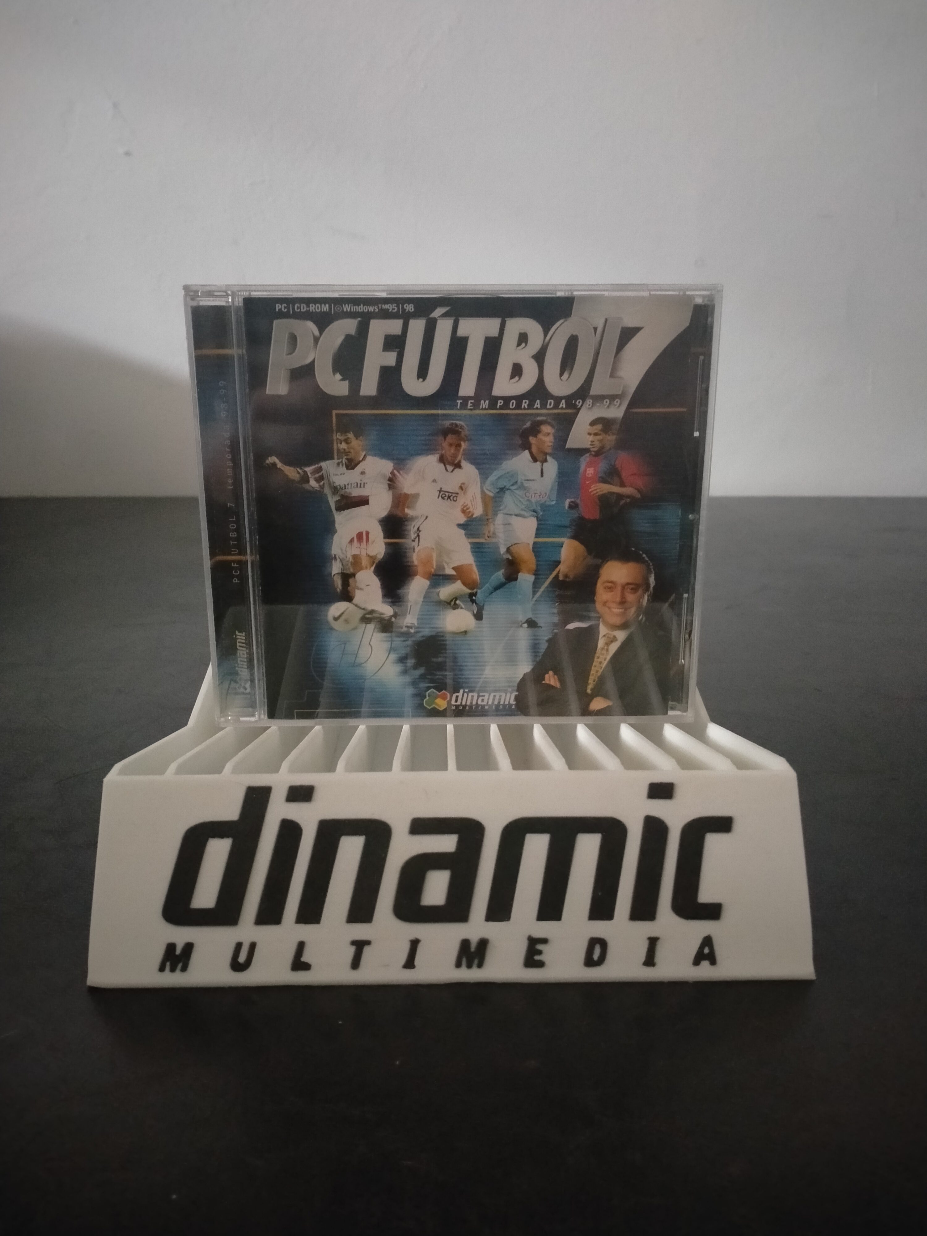 Portada de PC Fútbol 7: Temporada 98-99, formato Jewel Case, para Windows 95, Windows 98