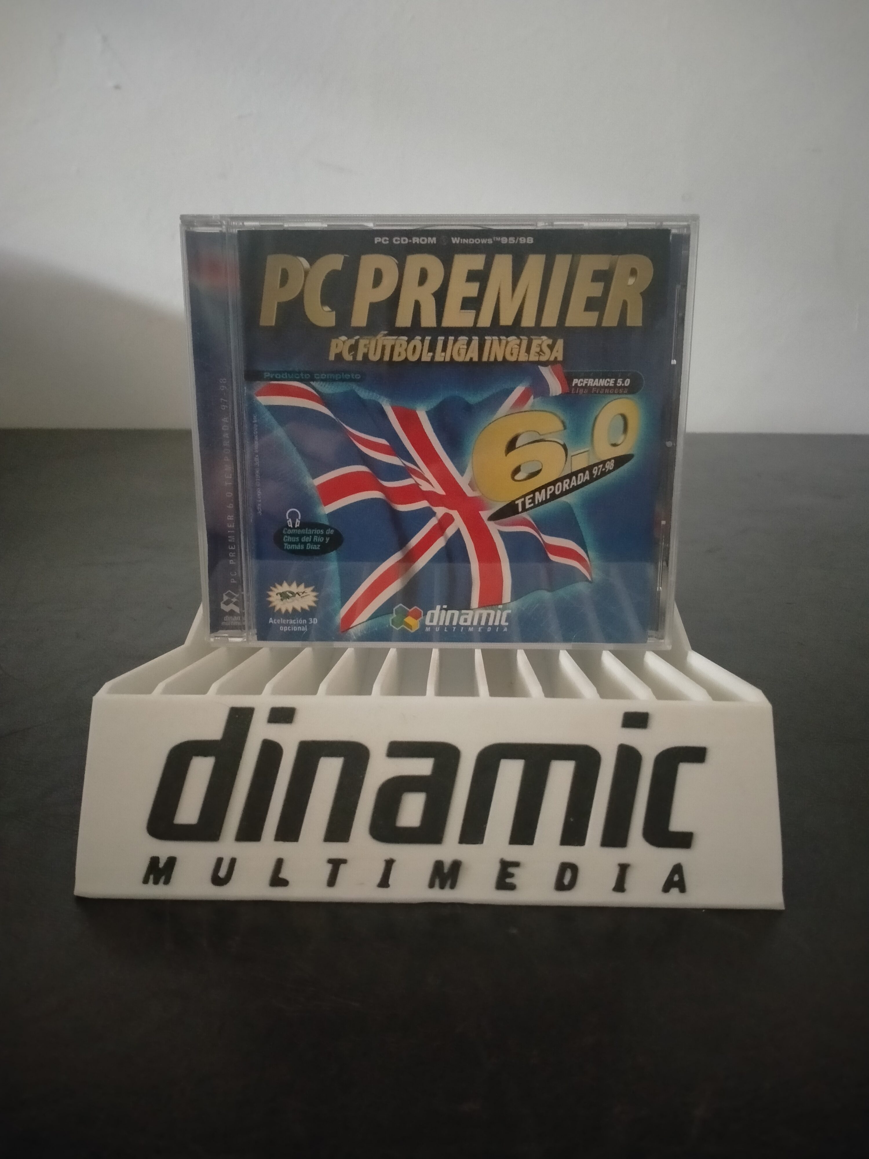 Portada de PC Premier: PC Fútbol Liga Inglesa 6.0 - Temporada 97-98, formato Jewel Case, para Windows 95, Windows 98