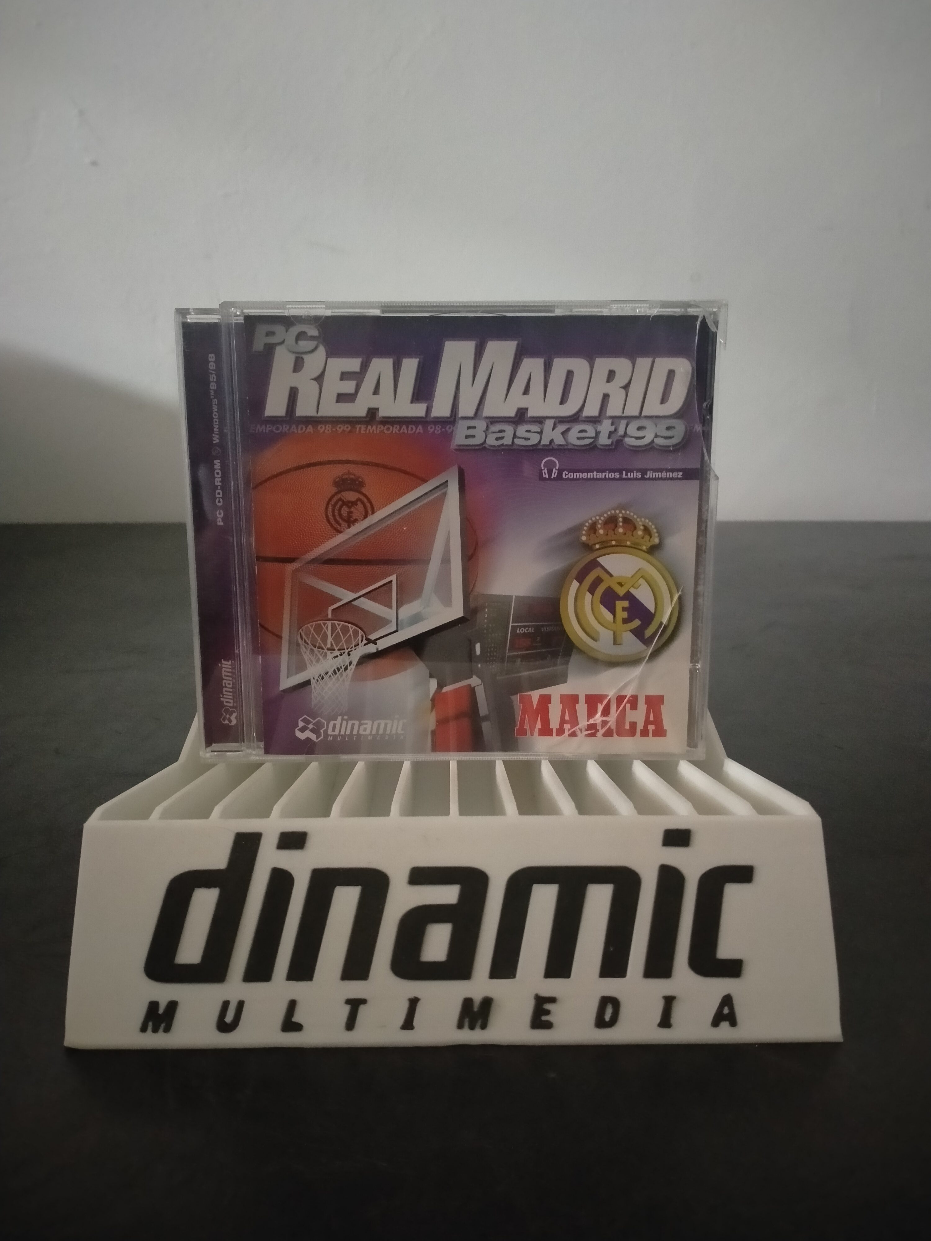 Portada de PC Real Madrid Basket '99: Temporada 98-99, formato Jewel Case, para Windows 95, Windows 98