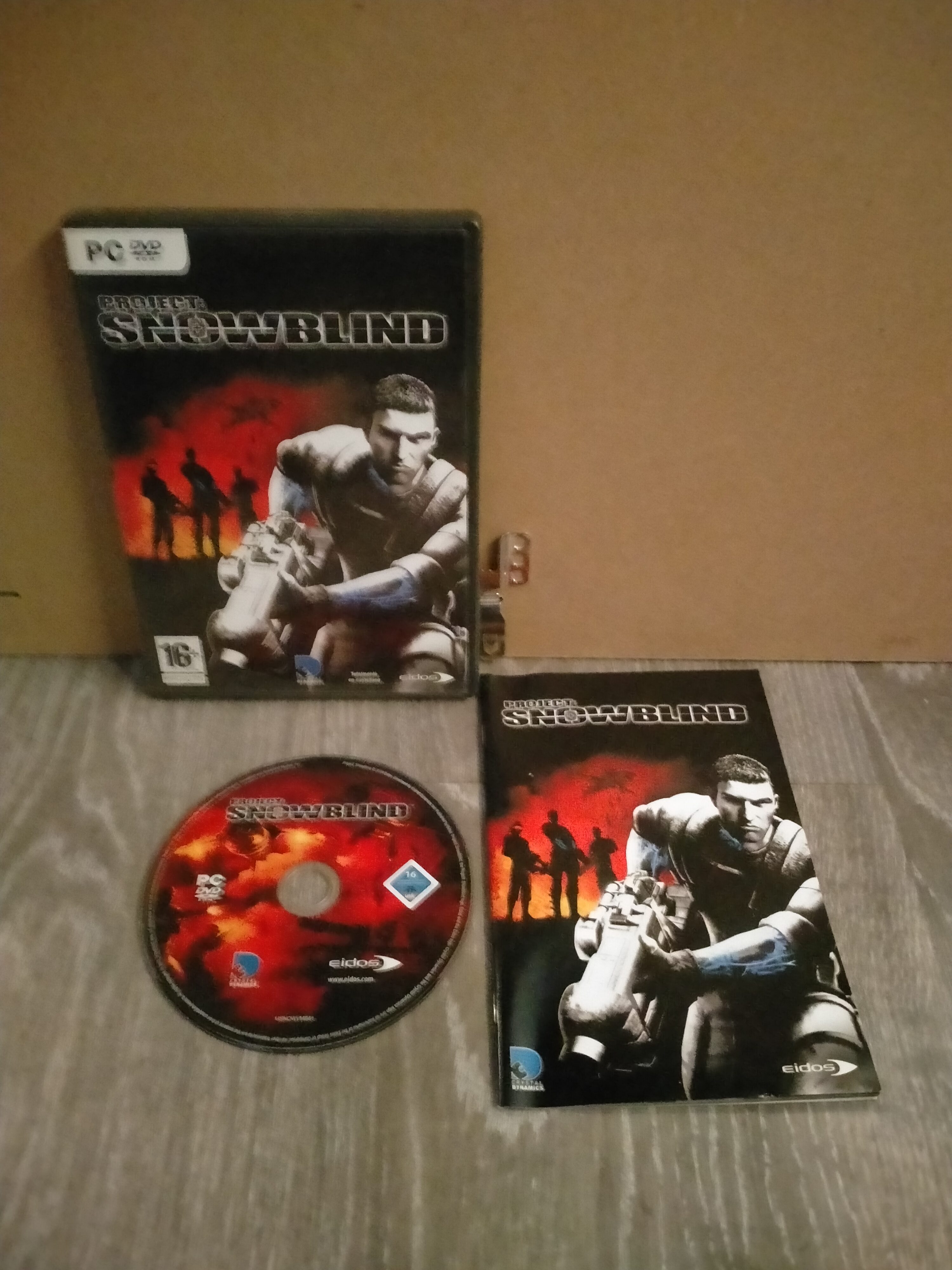 Edición física de Project: Snowblind