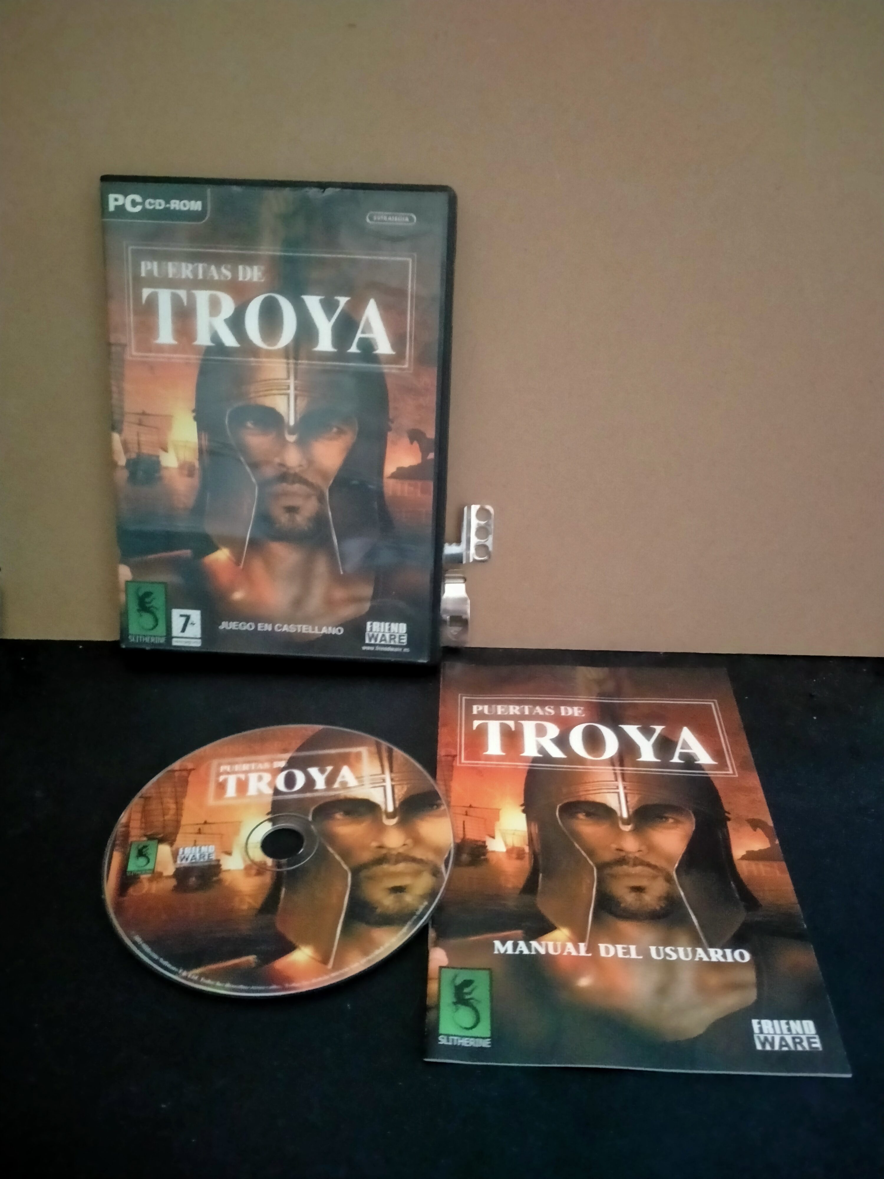 Edición física de Puertas de Troya