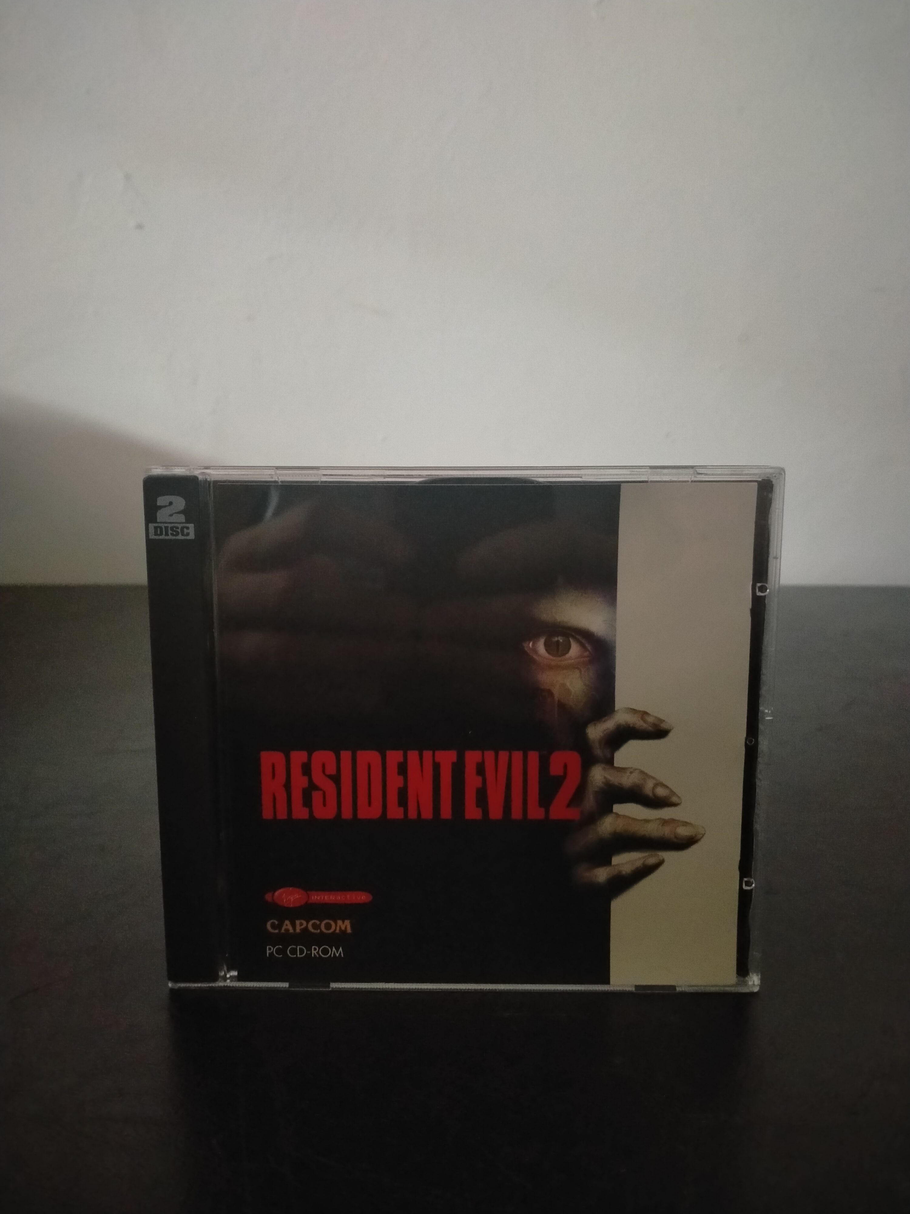 Portada de Resident Evil 2, formato Jewel Case, para Windows 95, Windows 98