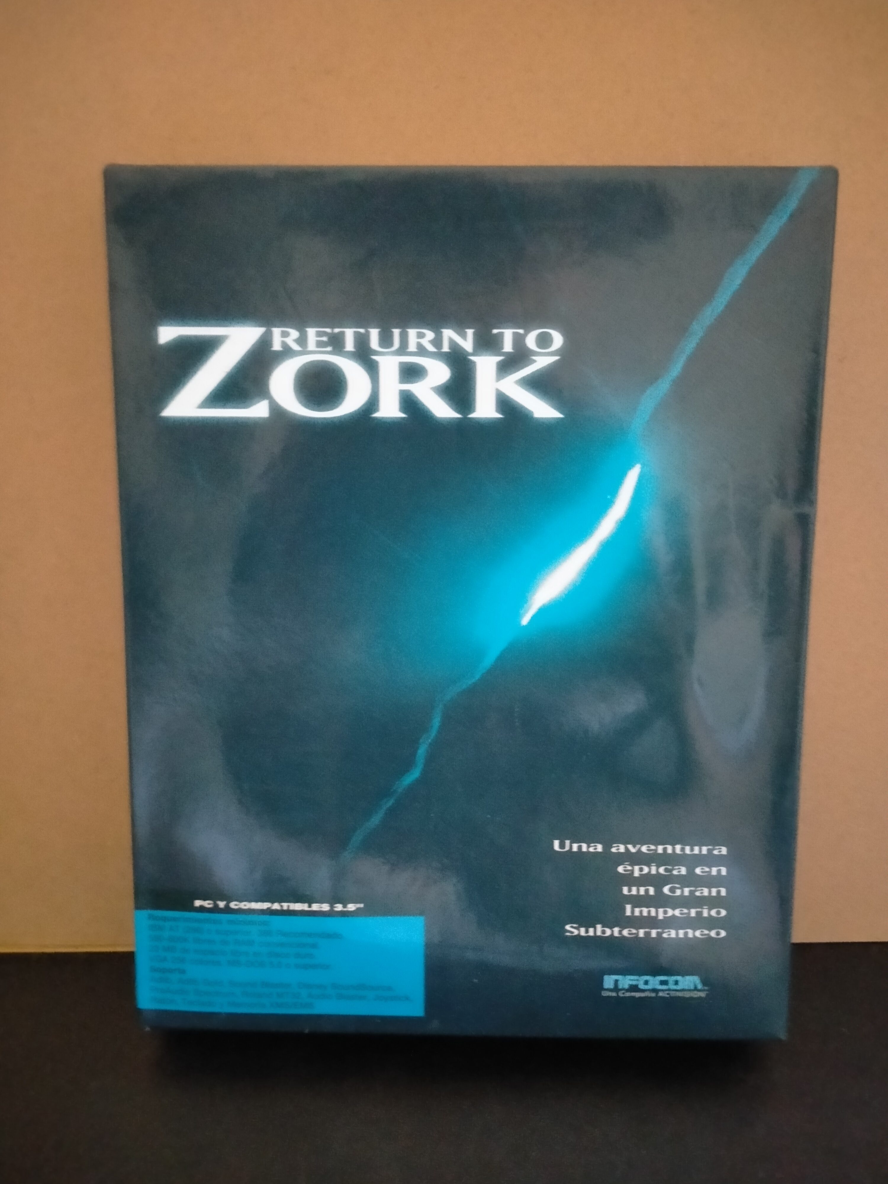 Edición física de Return to Zork