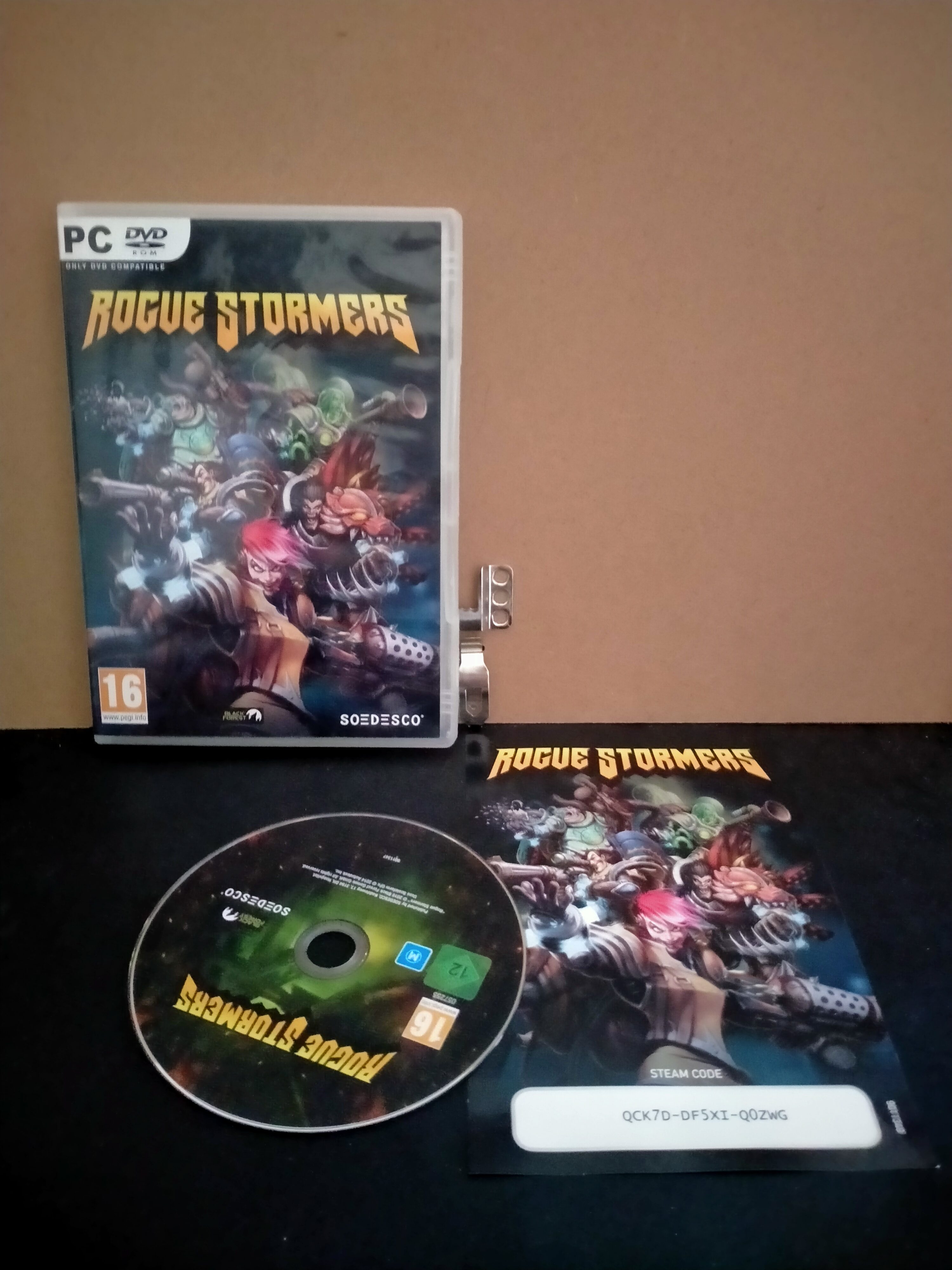 Edición física de Rogue Stormers