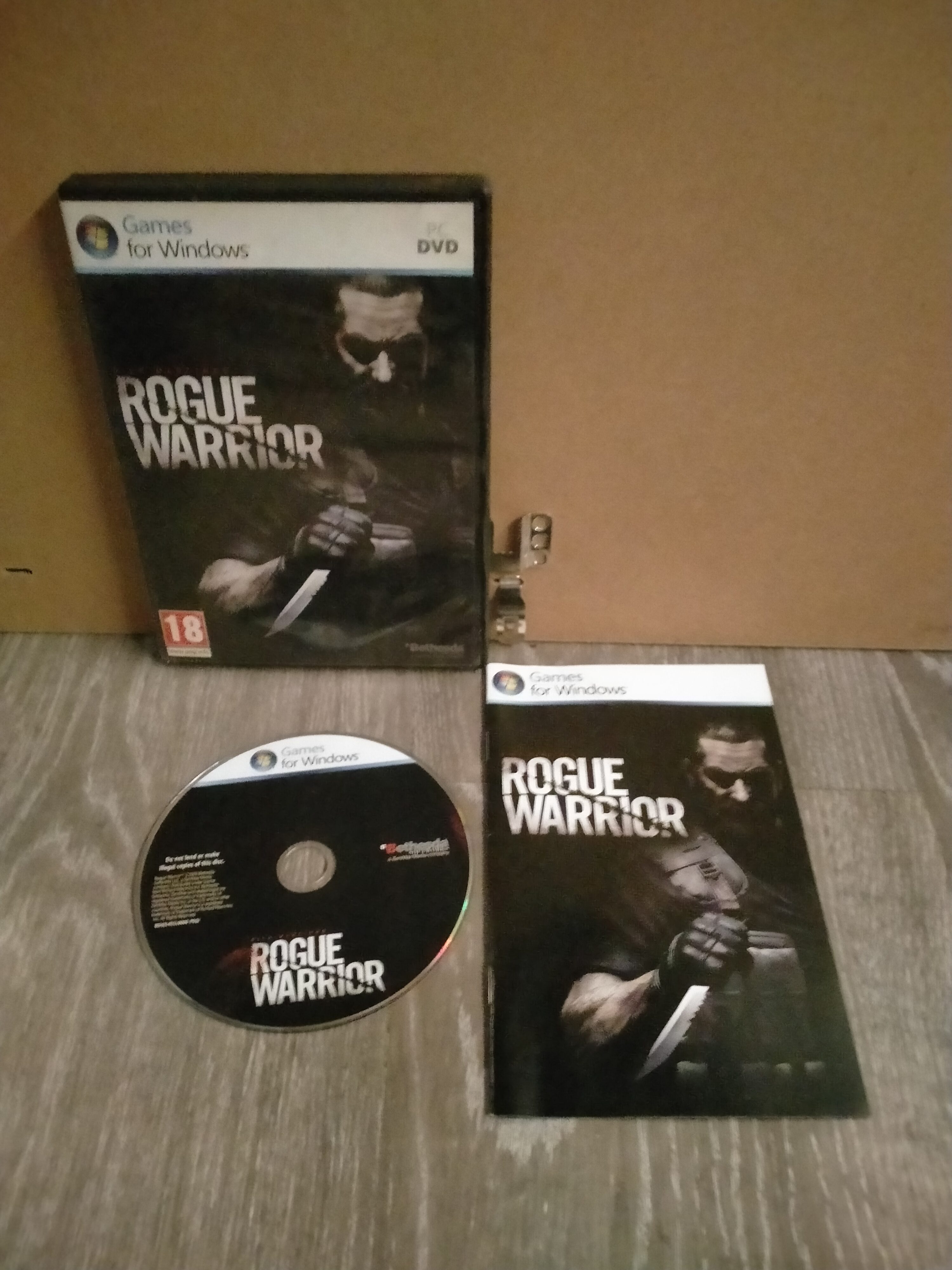 Edición física de Rogue Warrior