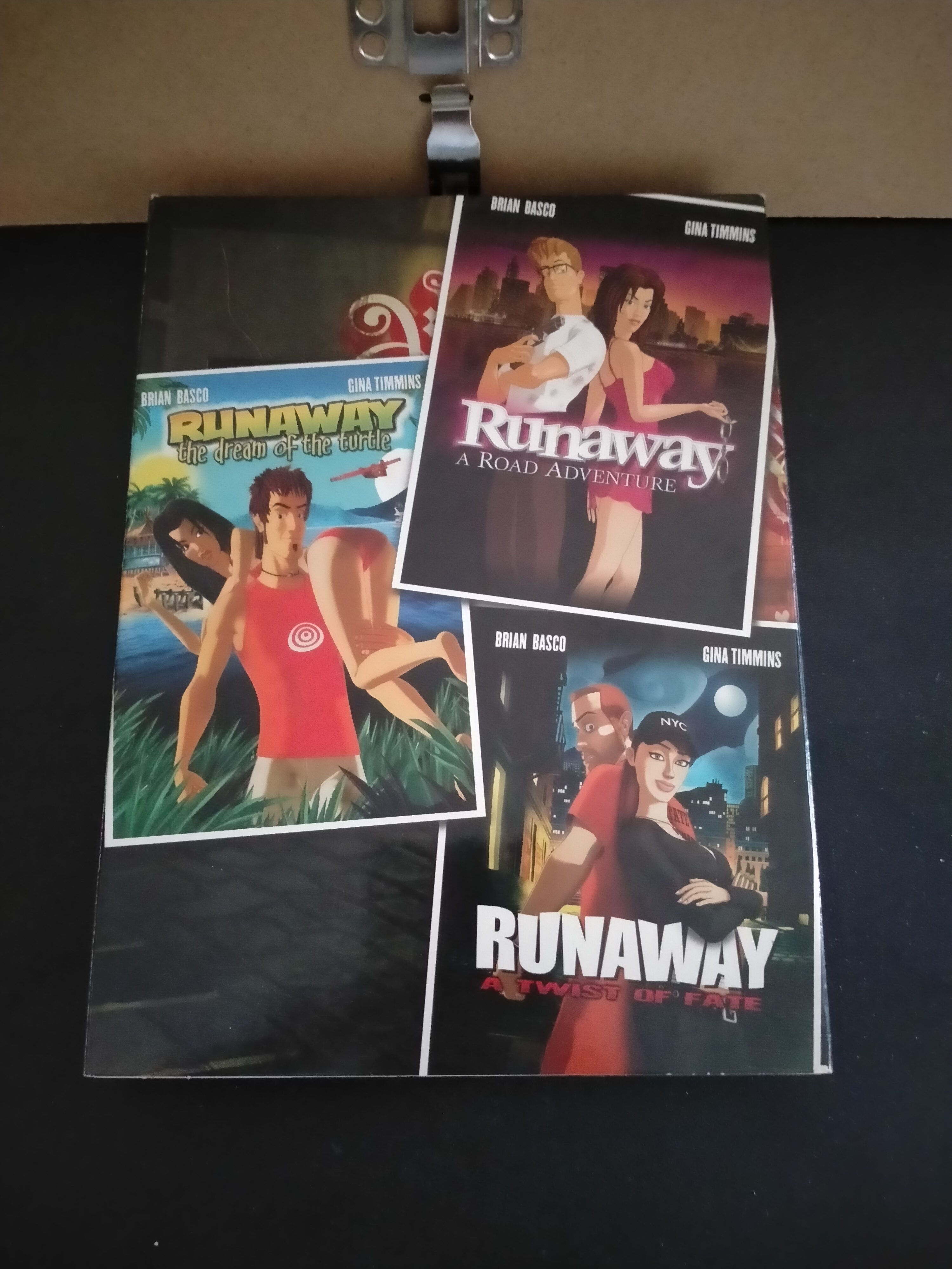 Edición física de Runaway: Trilogía
