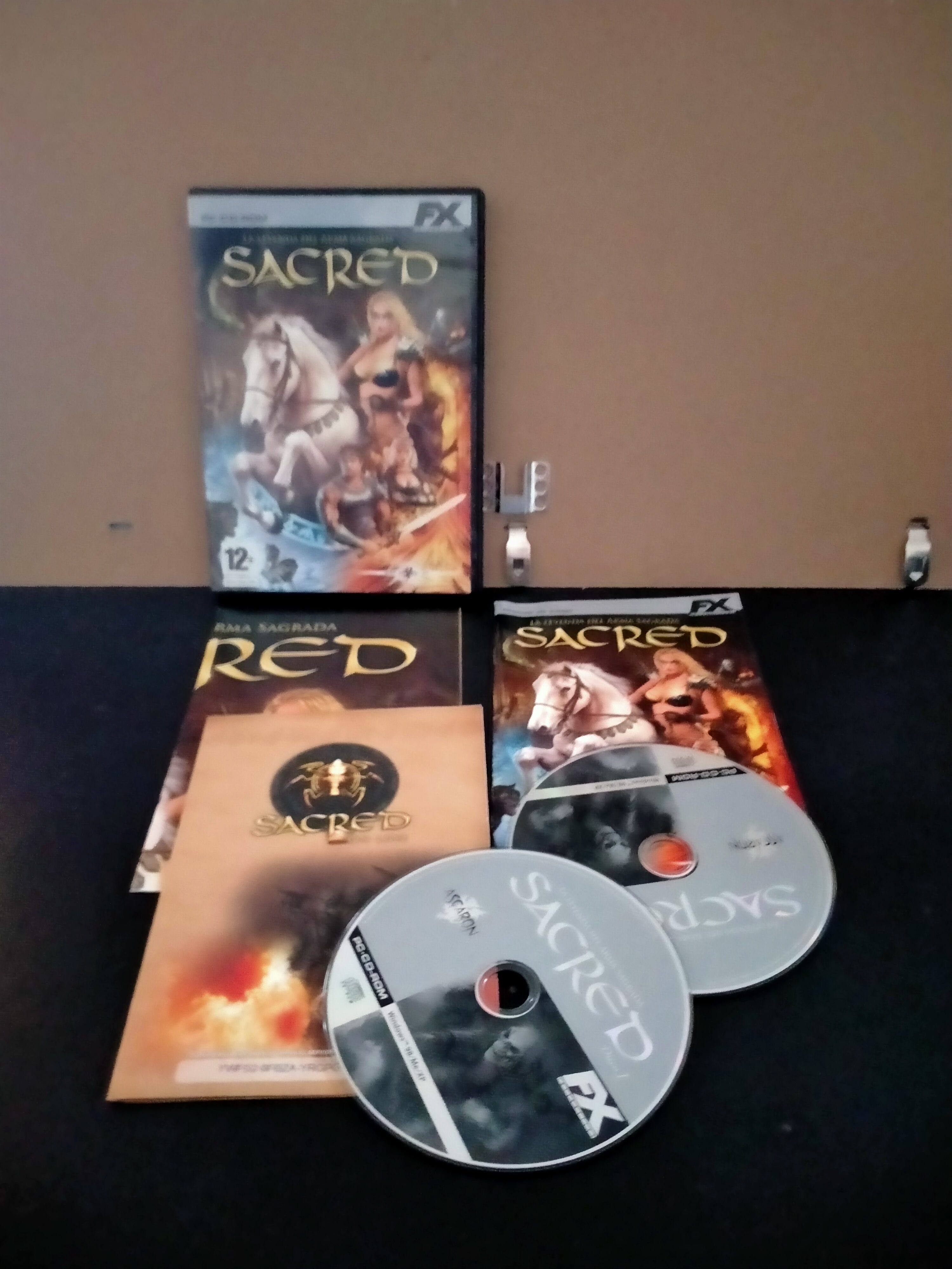 Edición física de Sacred