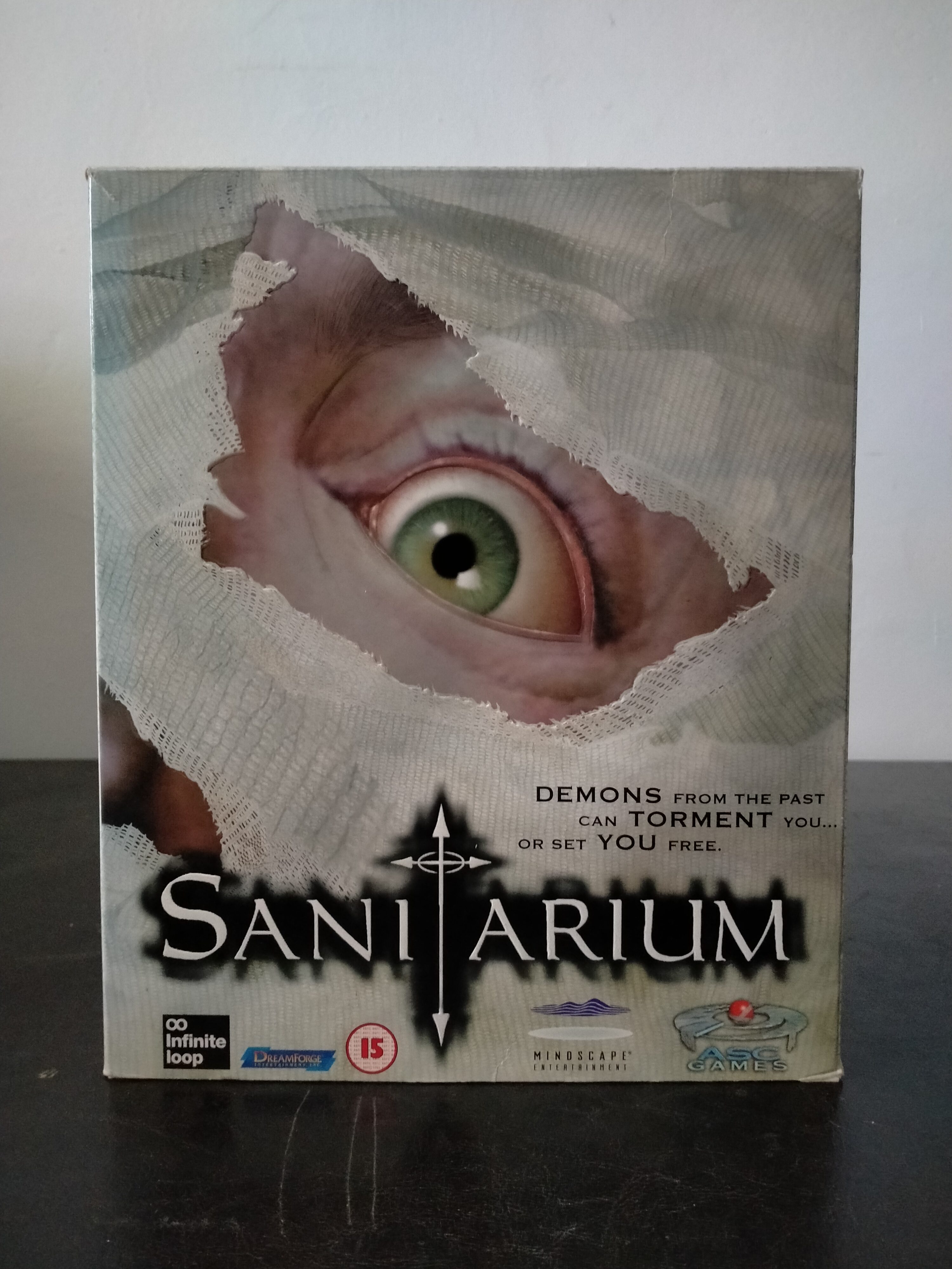 Portada de Sanitarium, formato Big Box, para Windows 95
