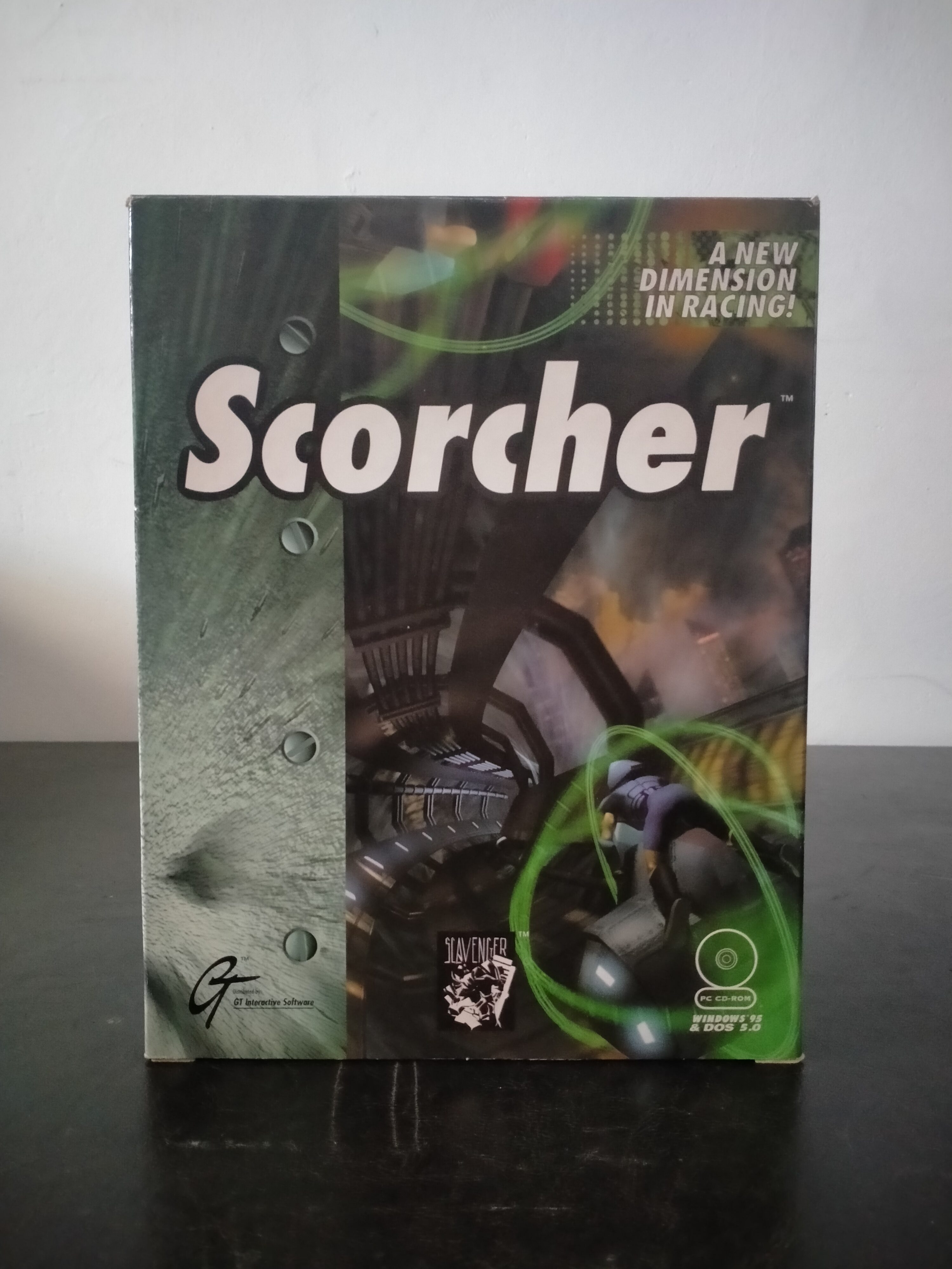 Portada de Scorcher, formato Big Box, para MS-DOS, Windows 95