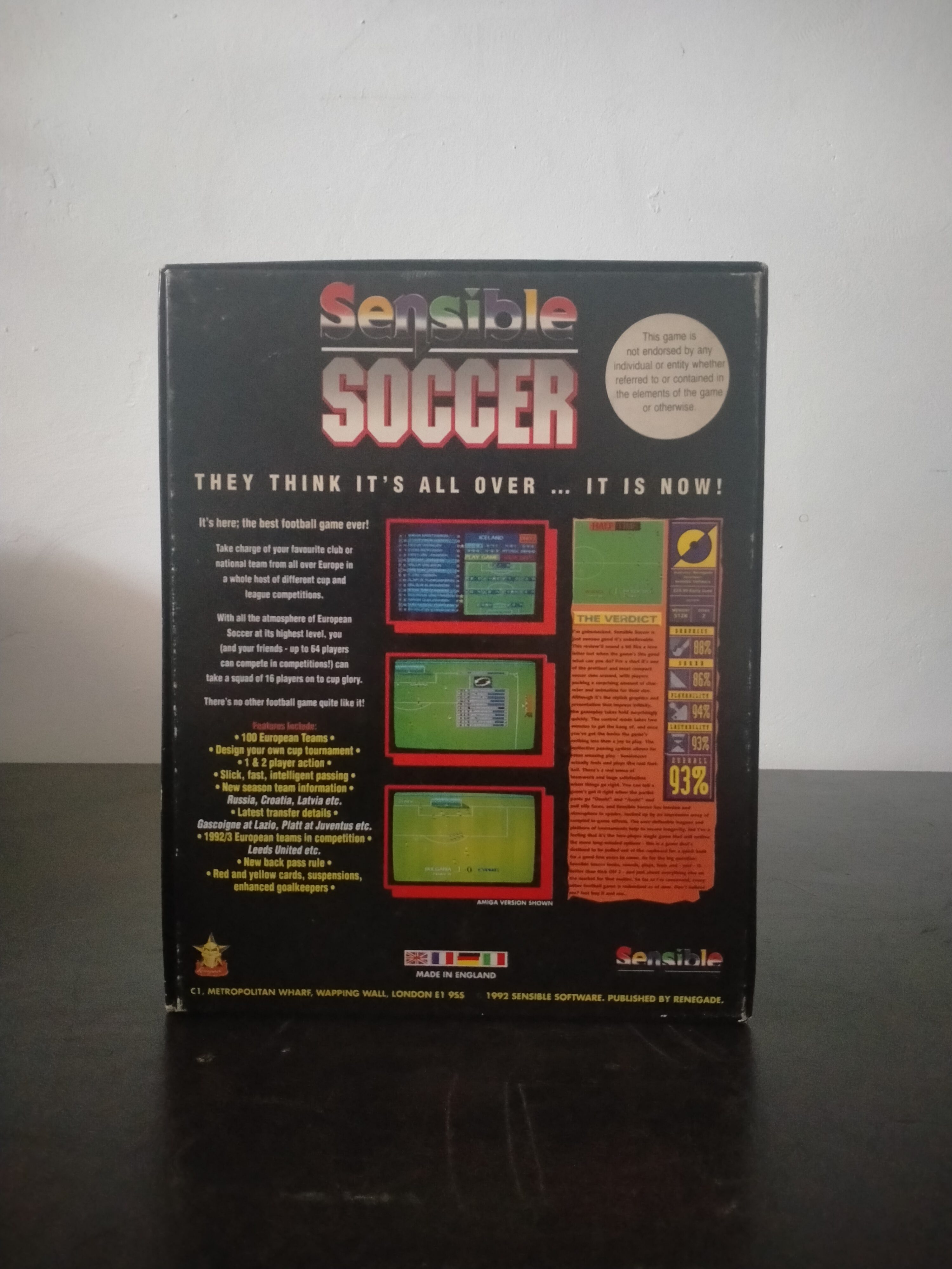 Imagen documental 2 de Sensible Soccer: European Champions - 1992/93 Season Edition, formato Big Box, para MS-DOS