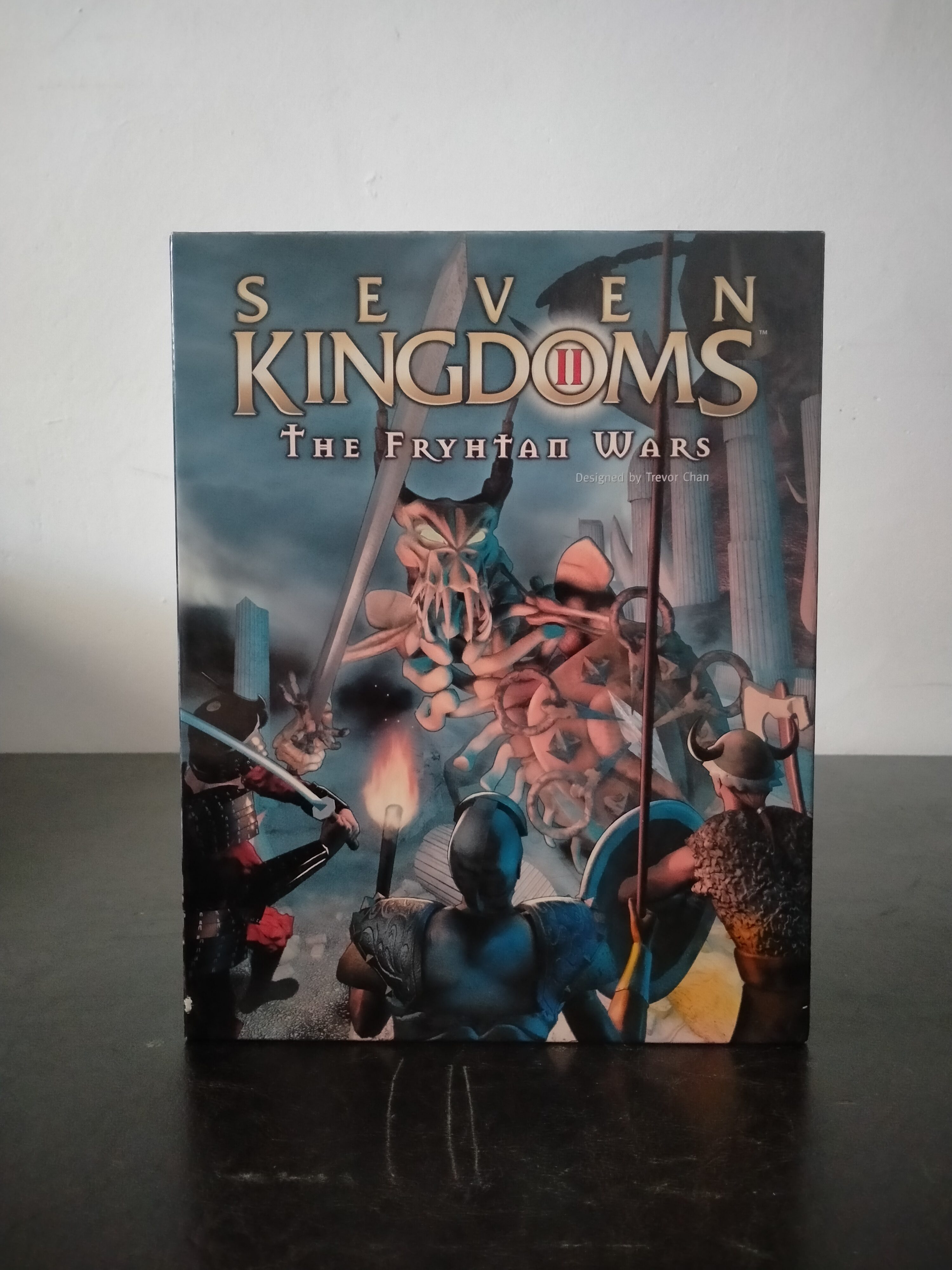 Portada de Seven Kingdoms II: The Fryhtan Wars, formato Big Box, para Windows 95, Windows 98